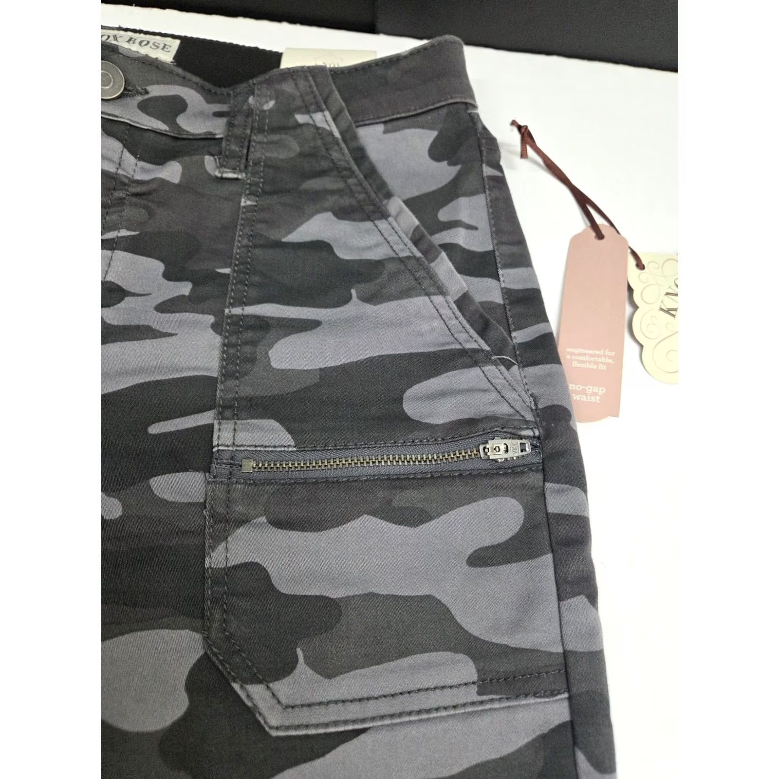 Vintage Knox Rose Camo Mid Rise Ankle Skinny Jeans Women's NWT Zip Legs/Pckts #8477 Size 32" / US 10 / IT 46 - 5 Thumbnail
