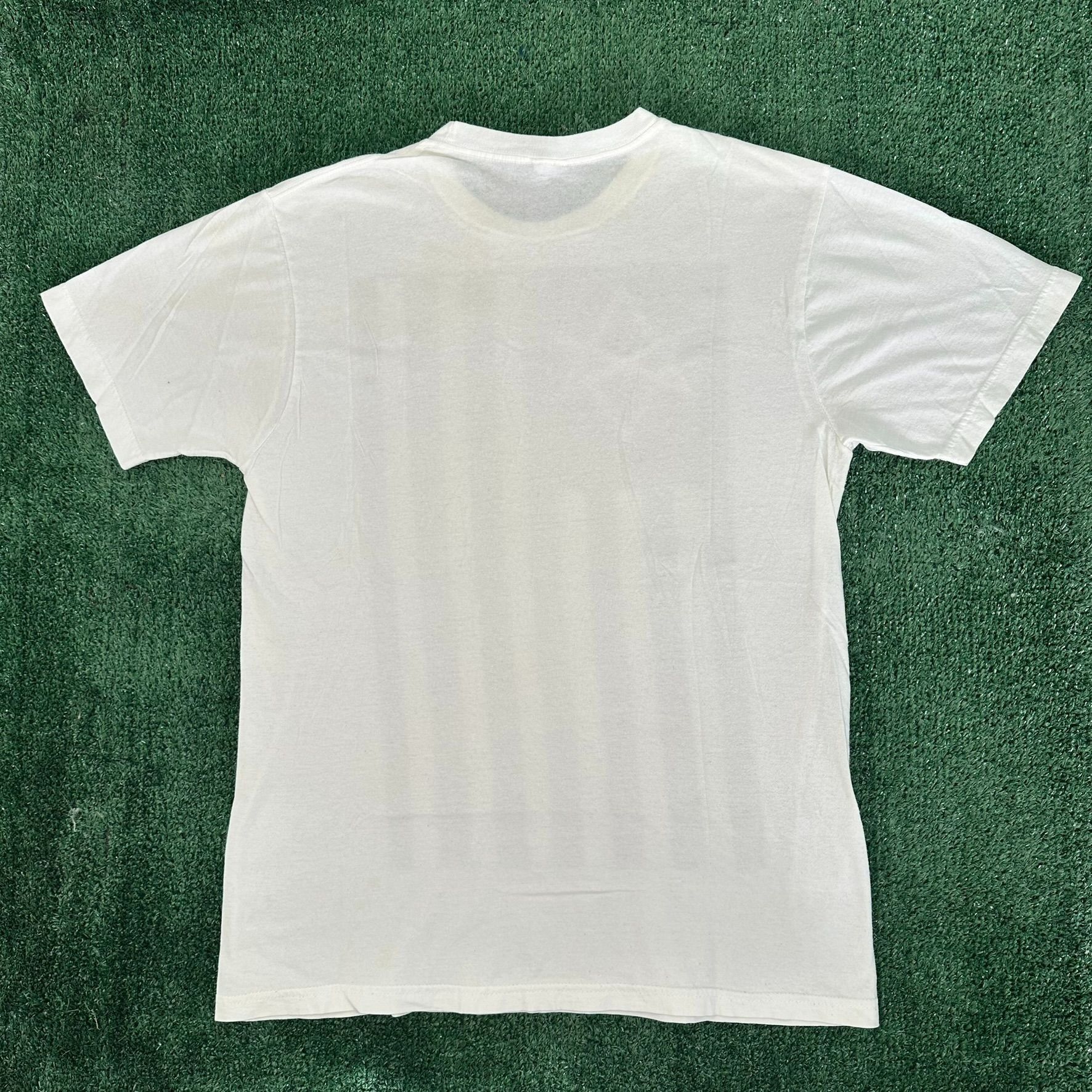 Band Tees Bring Me The Horizon Antivist T-Shirt Y2K BMTH Metal Band Te Size US M / EU 48-50 / 2 - 5 Thumbnail