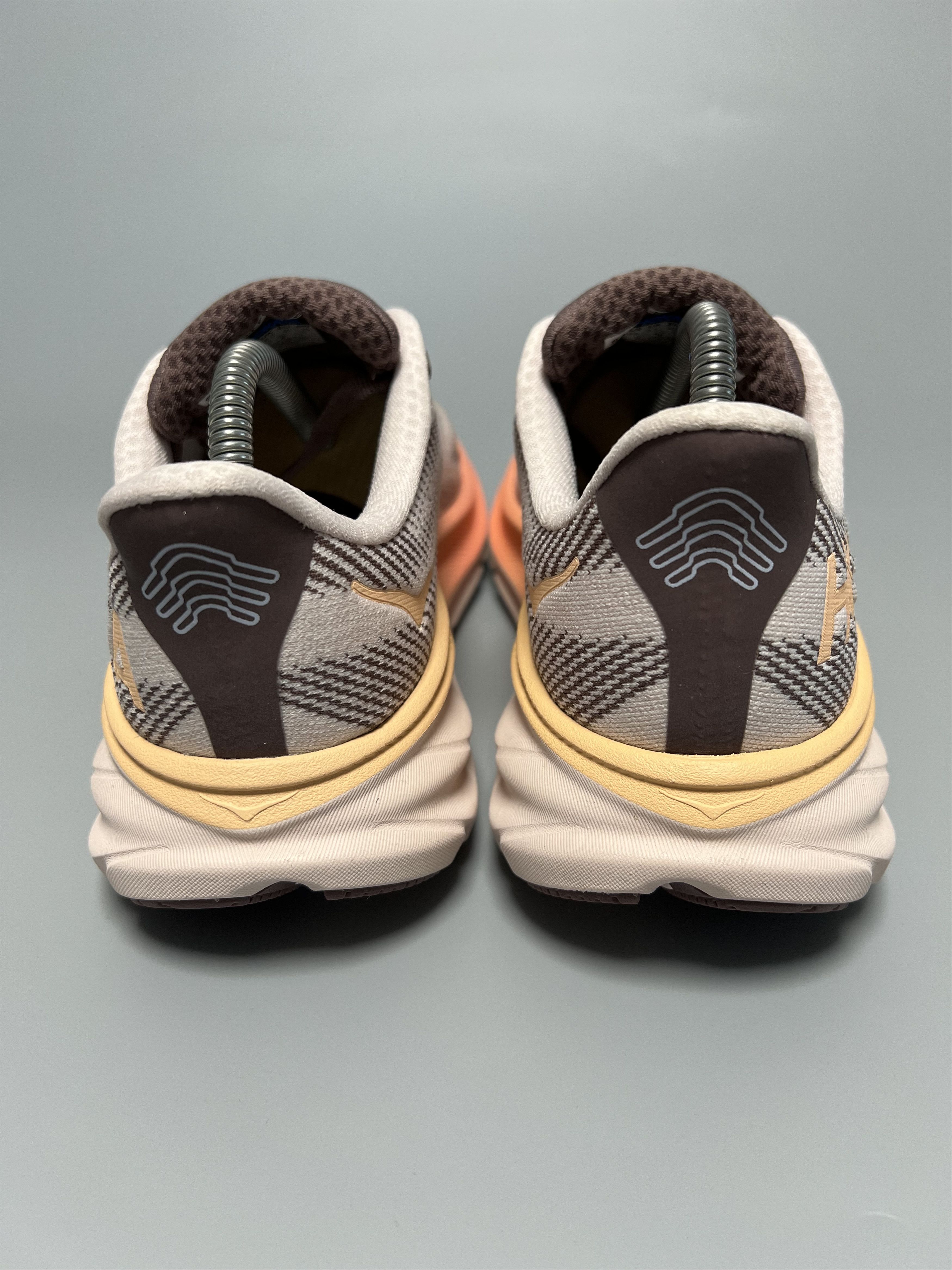 Goretex Hoka One One Clifton 9 GTX Women’s Running Shoes Size US 8 / IT 38 - 3 Thumbnail