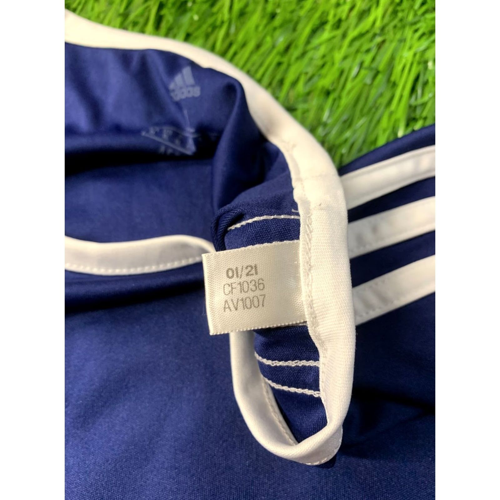Adidas ADIDAS PERFORMANCE AEROREADY ENTRADA ORIGINAL 2021 FOOTBALL SHIRT JERSEY XL Navy Blue and White Mens Football Shirt XL Size US XL / EU 56 / 4 - 6 Thumbnail