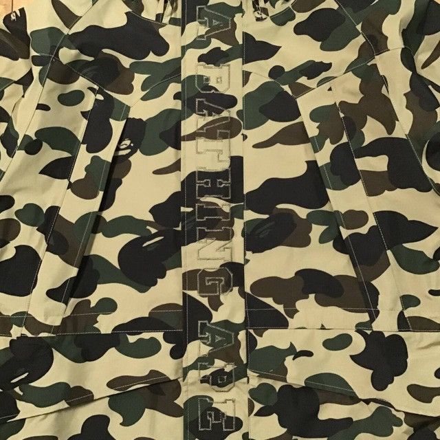 Bape × Goretex Gore Tex × BAPE camo hoodie snowboard jacket a bathing ape Size US S / EU 44-46 / 1 - 2 Thumbnail