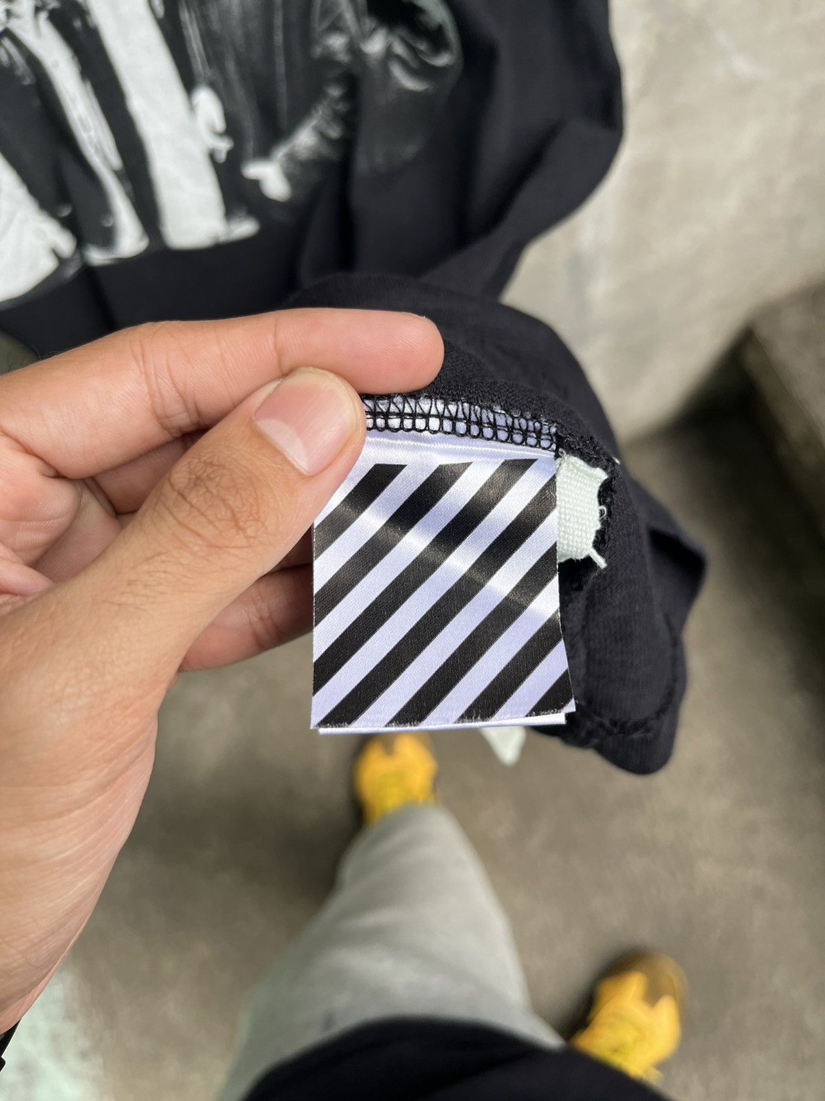 Off-White Oasis Rain/Modernism Tee Size US S / EU 44-46 / 1 - 7 Thumbnail