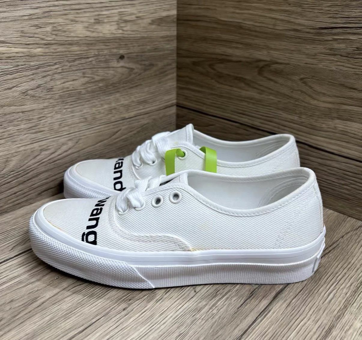 Alexander Wang Alexander Wang Canvas White Sneakers J41 Size US 6 / IT 36 - 1 Thumbnail