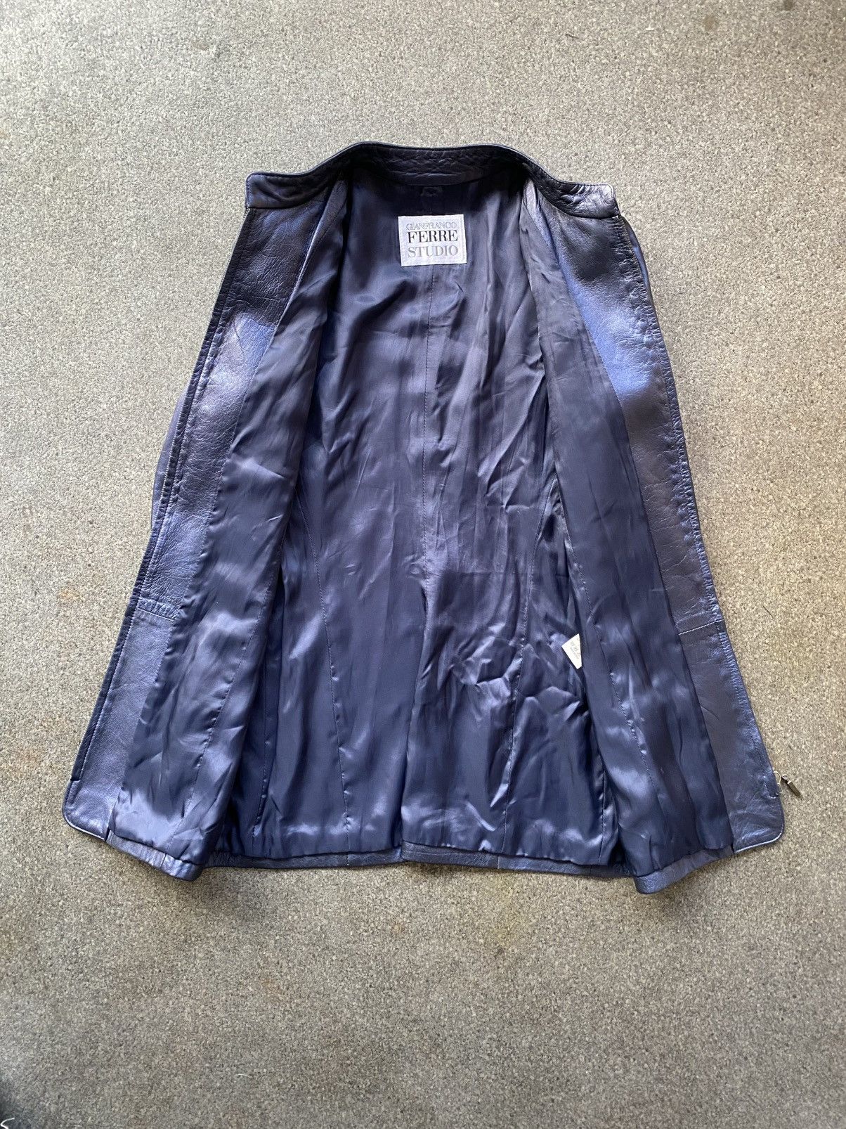 Gianfranco Ferre × Vintage Vintage Gianfranco Ferre GF Leather Jacket Size M / US 6-8 / IT 42-44 - 9 Thumbnail
