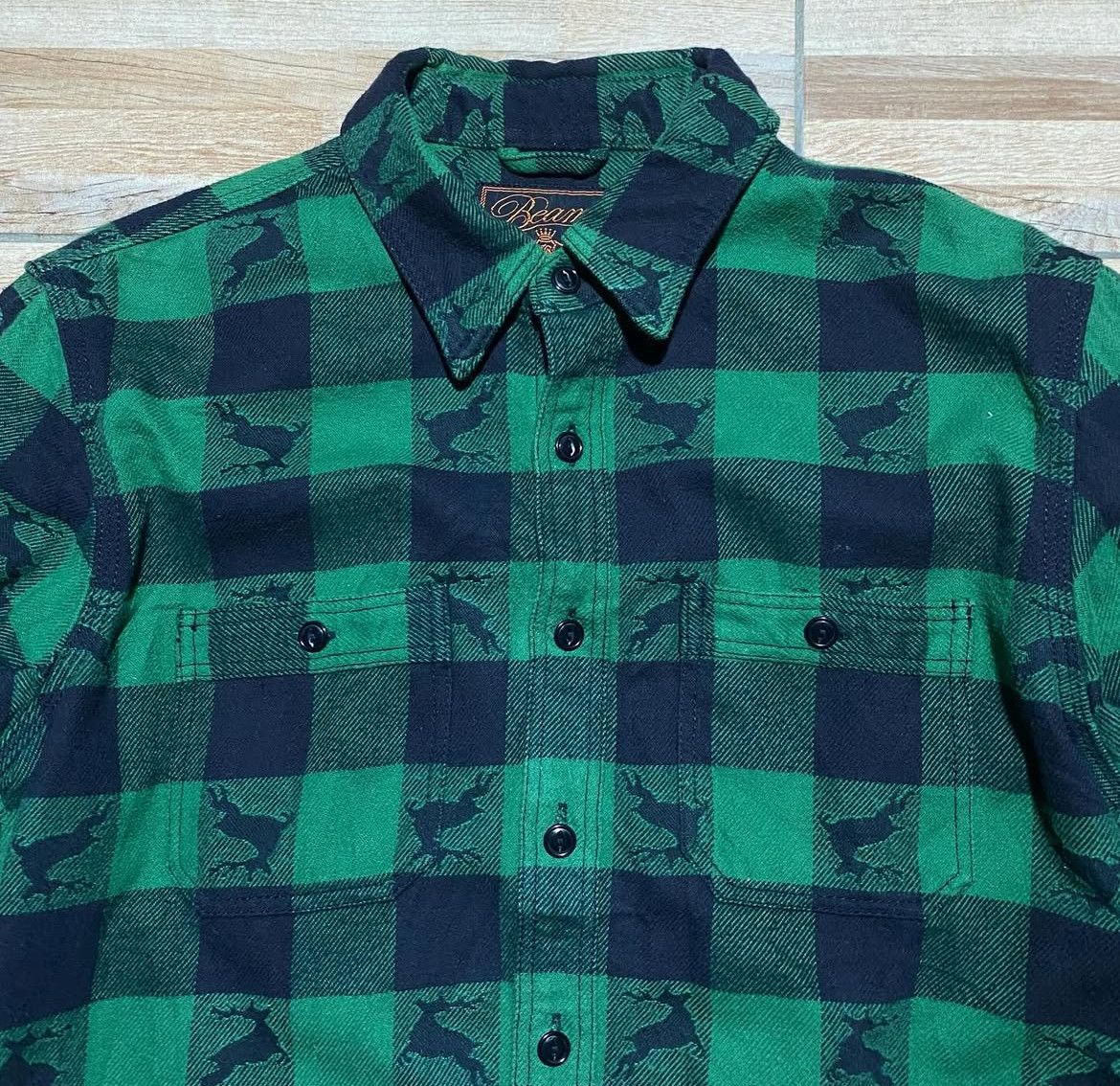 Beams Plus 2000s Beams Japan Deer Monogram Flannel Shirt Size US M / EU 48-50 / 2 - 3 Thumbnail