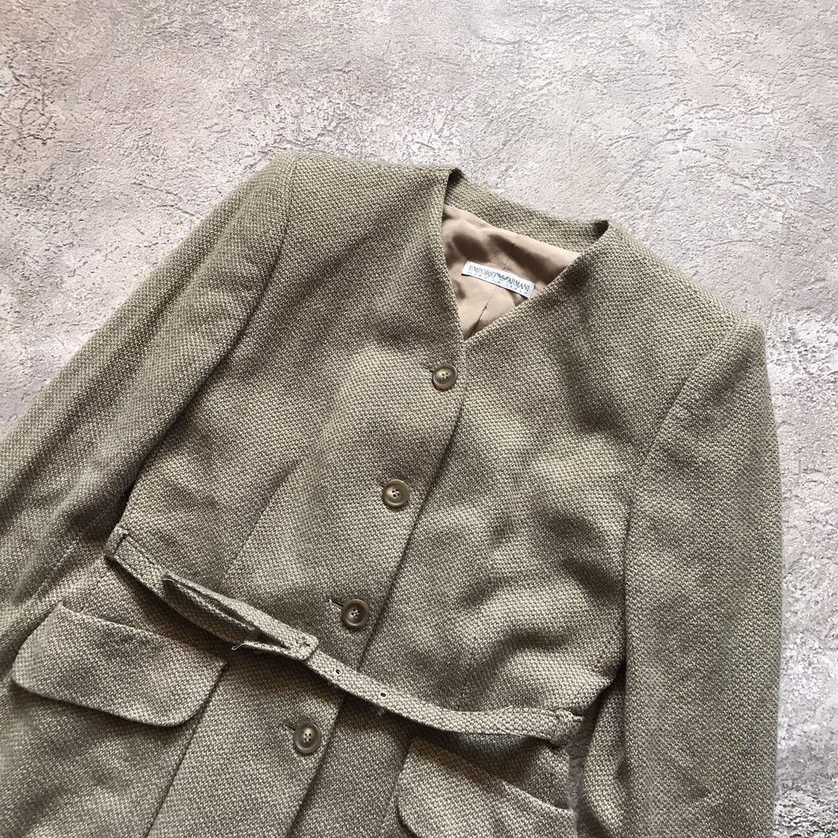 Vintage Vintage Emporio Armani Blazer Y2K Preppy Tan Faded Skate L Size L / US 10 / IT 46 - 2 Thumbnail