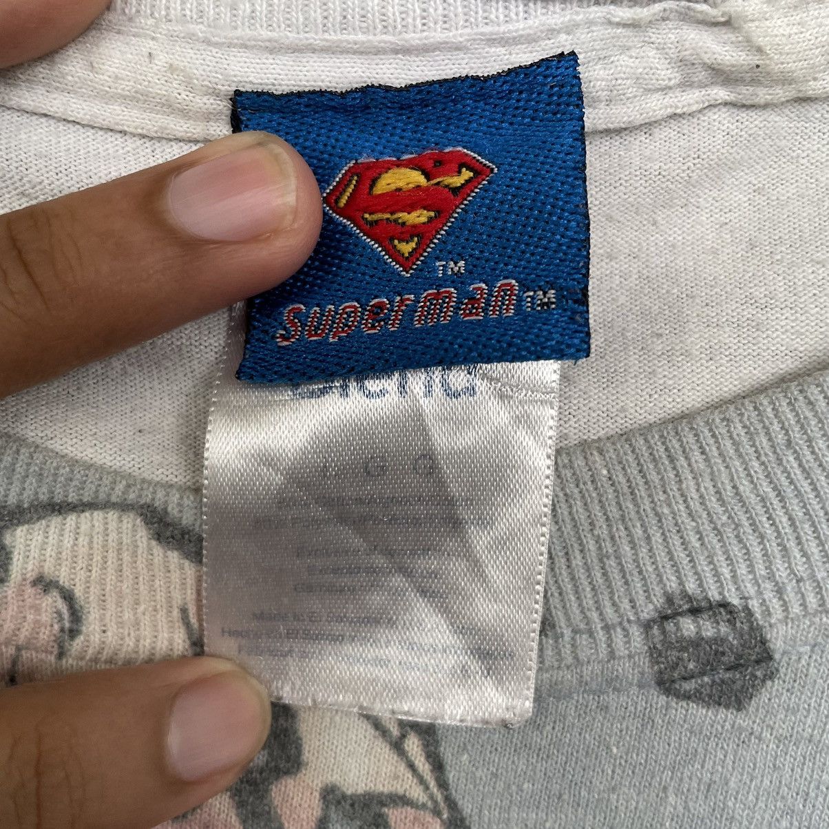 DC Comics × Vintage Vintage 2000s Superman Overprint T Shirt Size US L / EU 52-54 / 3 - 3 Thumbnail