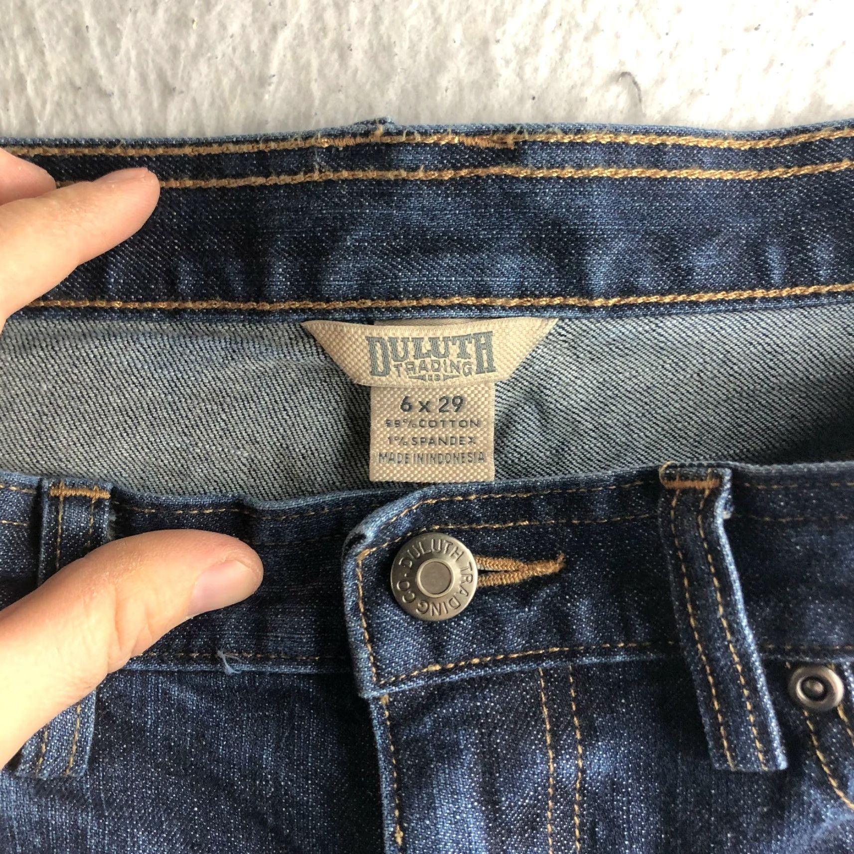 Denime Duluth Trading Womens Size 6 Mid Rise Straight Leg Medium Wash Blue Denim Jeans Size 28" / US 6 / IT 42 - 7 Thumbnail