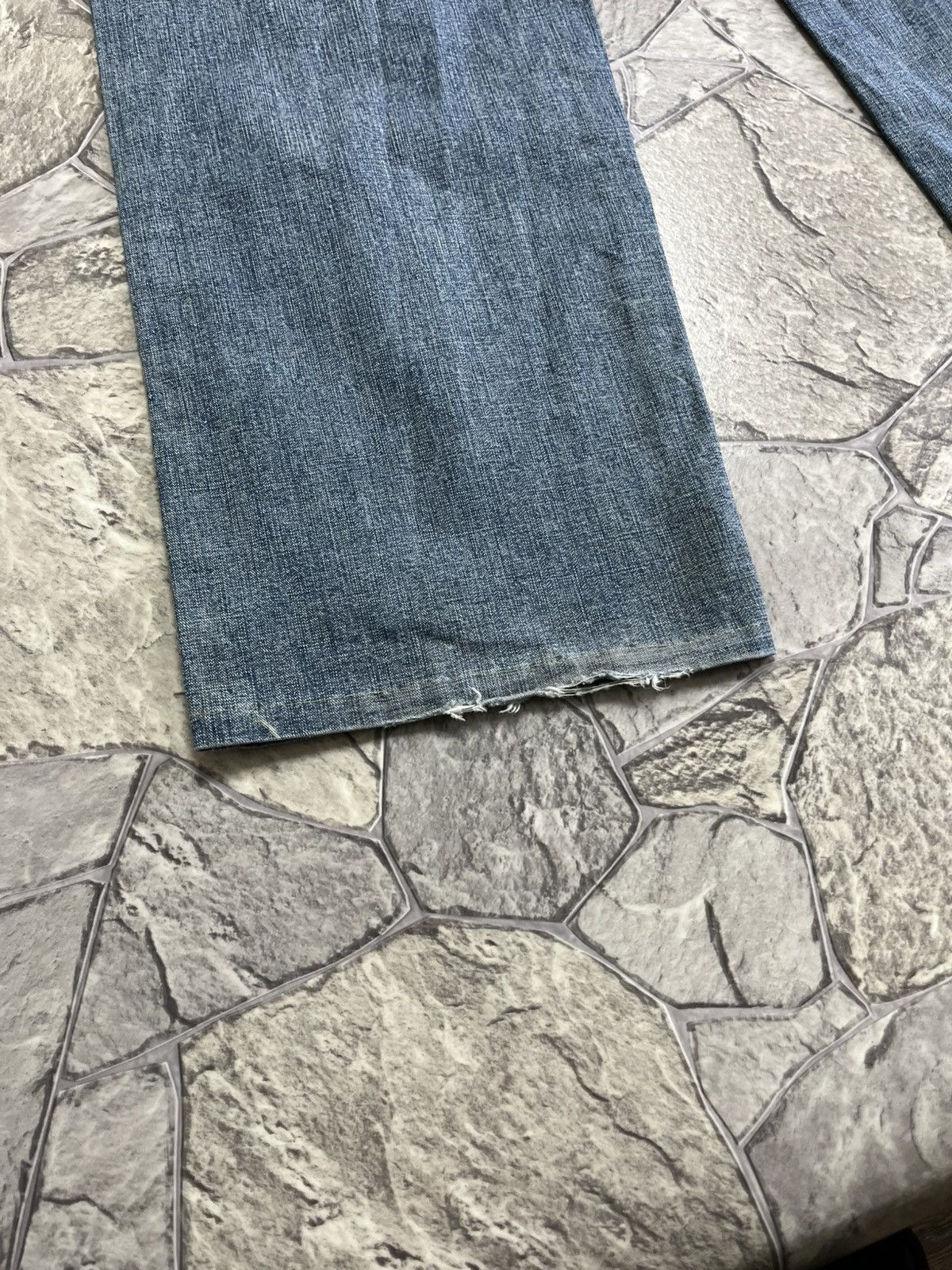 Vintage Vintage Yves Saint Lauren Big Logo Distressed Jeans YSL Size US 34 / EU 50 - 5 Thumbnail