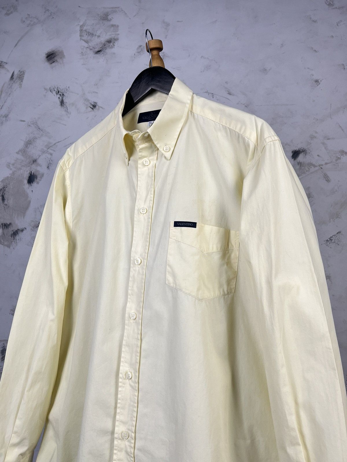 Valentino Vintage Valentino Jeans Button Up Shirt Size XL Size US XL / EU 56 / 4 - 2 Thumbnail