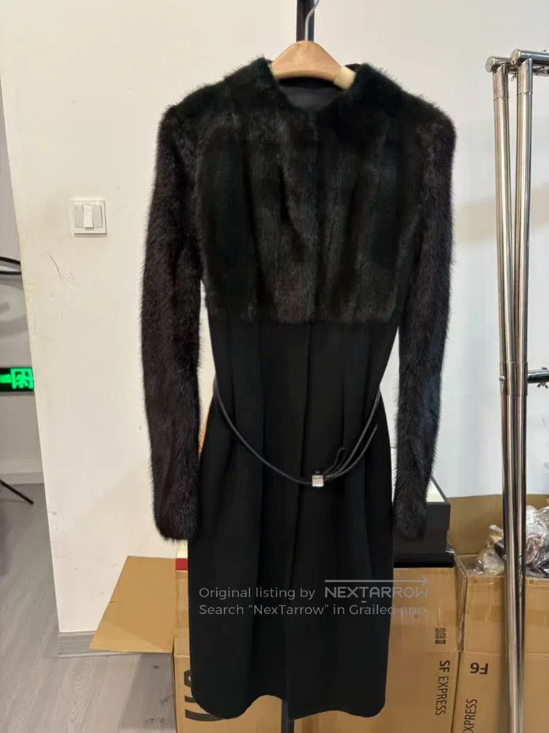 Fendi Fendi High-End Fur-Trimmed Moss Green Cashmere Coat Size XS / US 0-2 / IT 36-38 - 1 Thumbnail