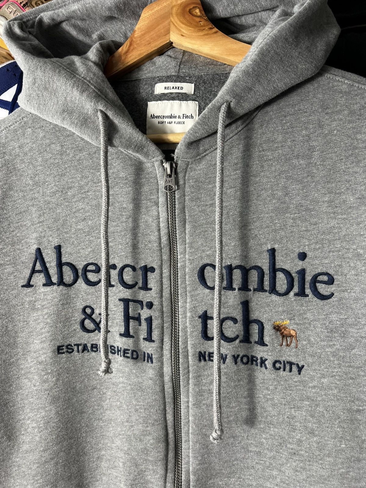 Abercrombie & Fitch 🦌 Abercrombie & Fitch Full-Zip Hoodie – Size L – Relaxed Fit Size US L / EU 52-54 / 3 - 4 Thumbnail
