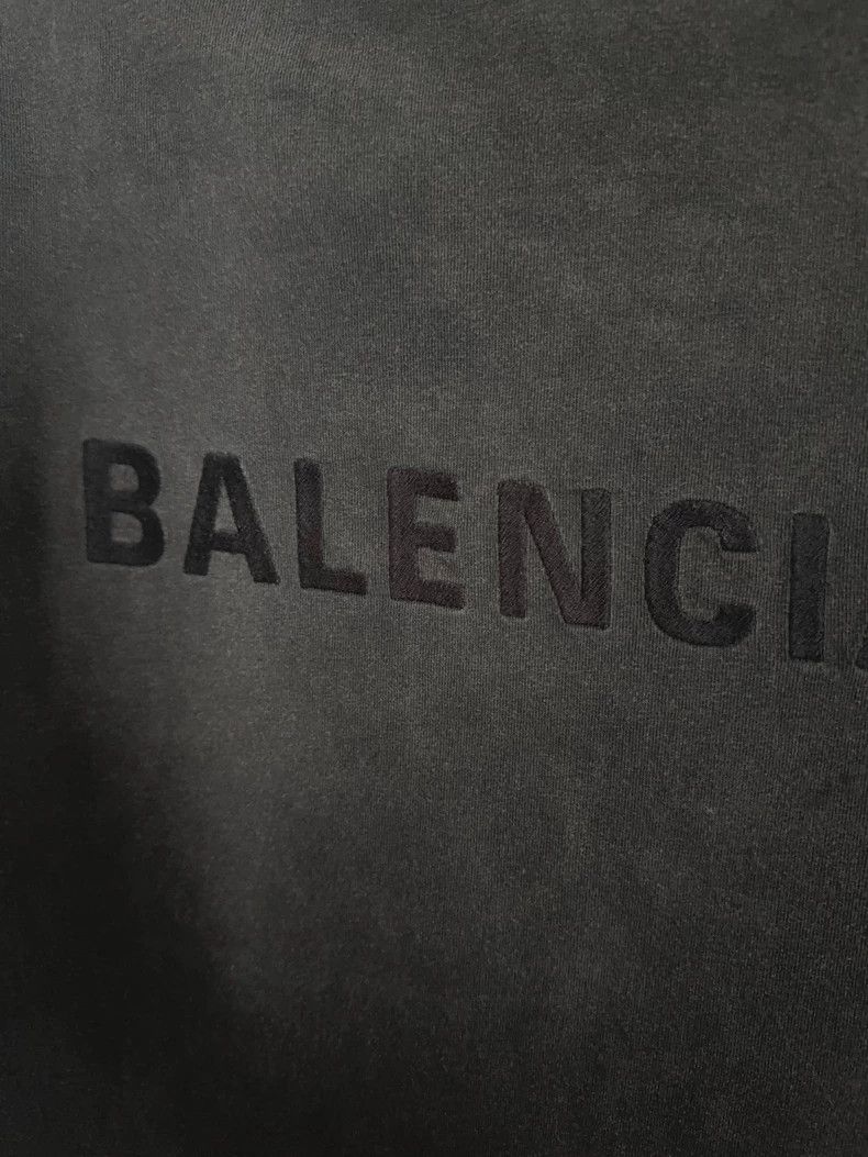 Balenciaga Balenciaga Solid color Logo embroidered round neck loose s Size US XS / EU 42 / 0 - 3 Thumbnail