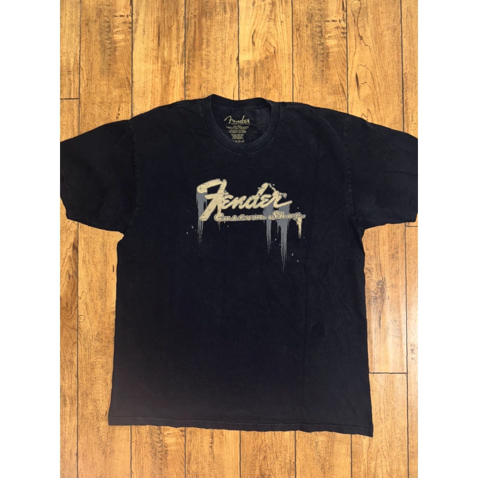 Fender VINTAGE Fender Guitar Graphic T-Shirt XL Black Mens Regular Rock 22x29 Tee Size US XL / EU 56 / 4 - 3 Thumbnail