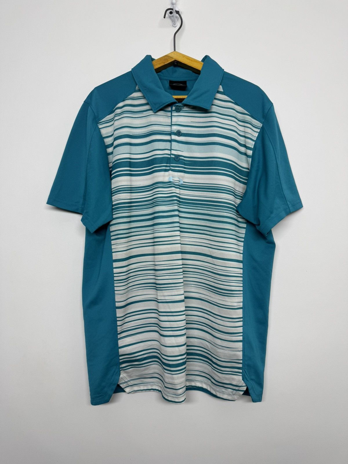 Oakley Vintage Y2k Oakley Golf Polo Size US M / EU 48-50 / 2 - 1 Thumbnail
