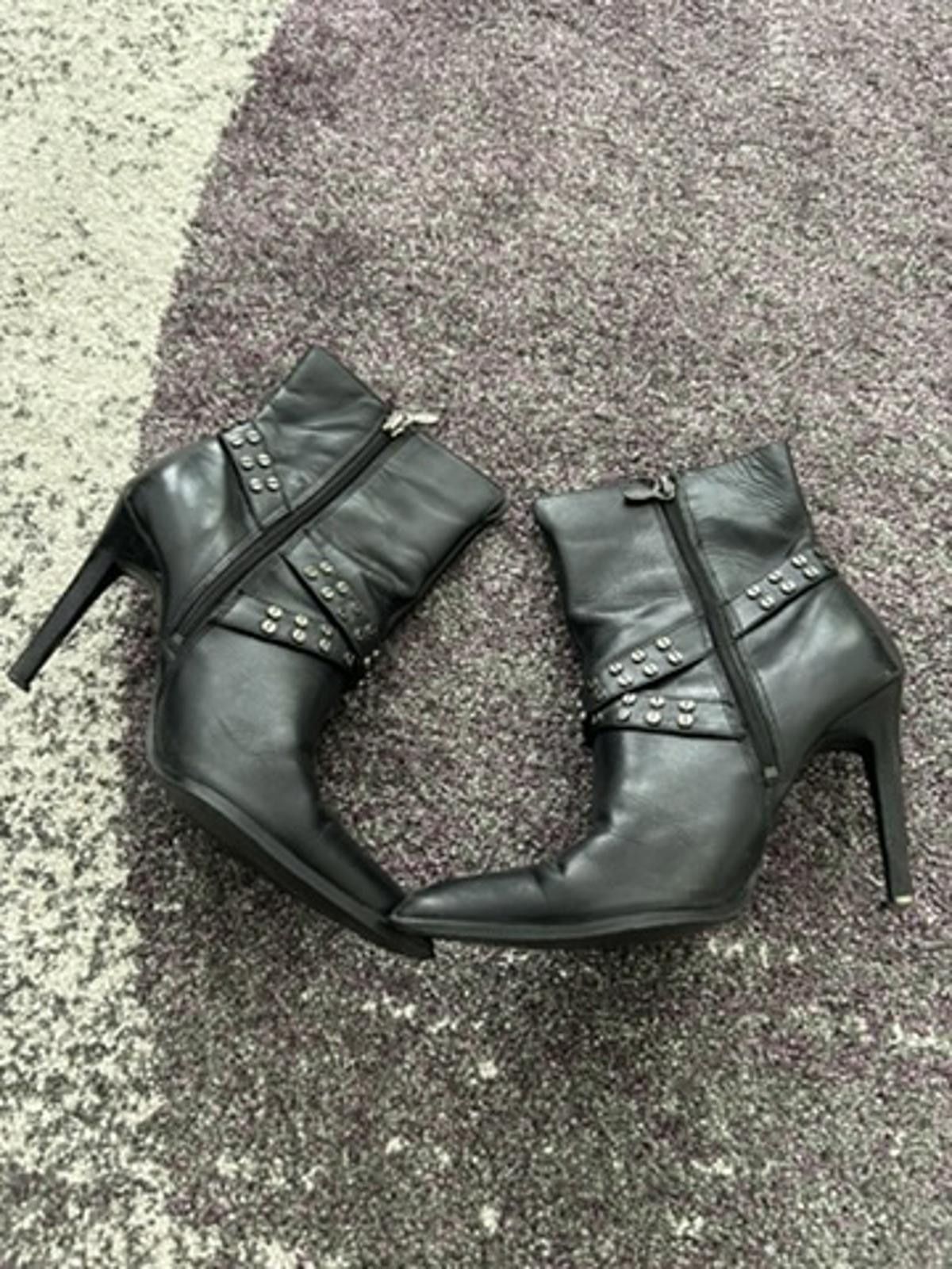 Harley Davidson Black Leather Women's Ankle Boots with Studded Straps Size US 7.5 / IT 37.5 - 2 Thumbnail