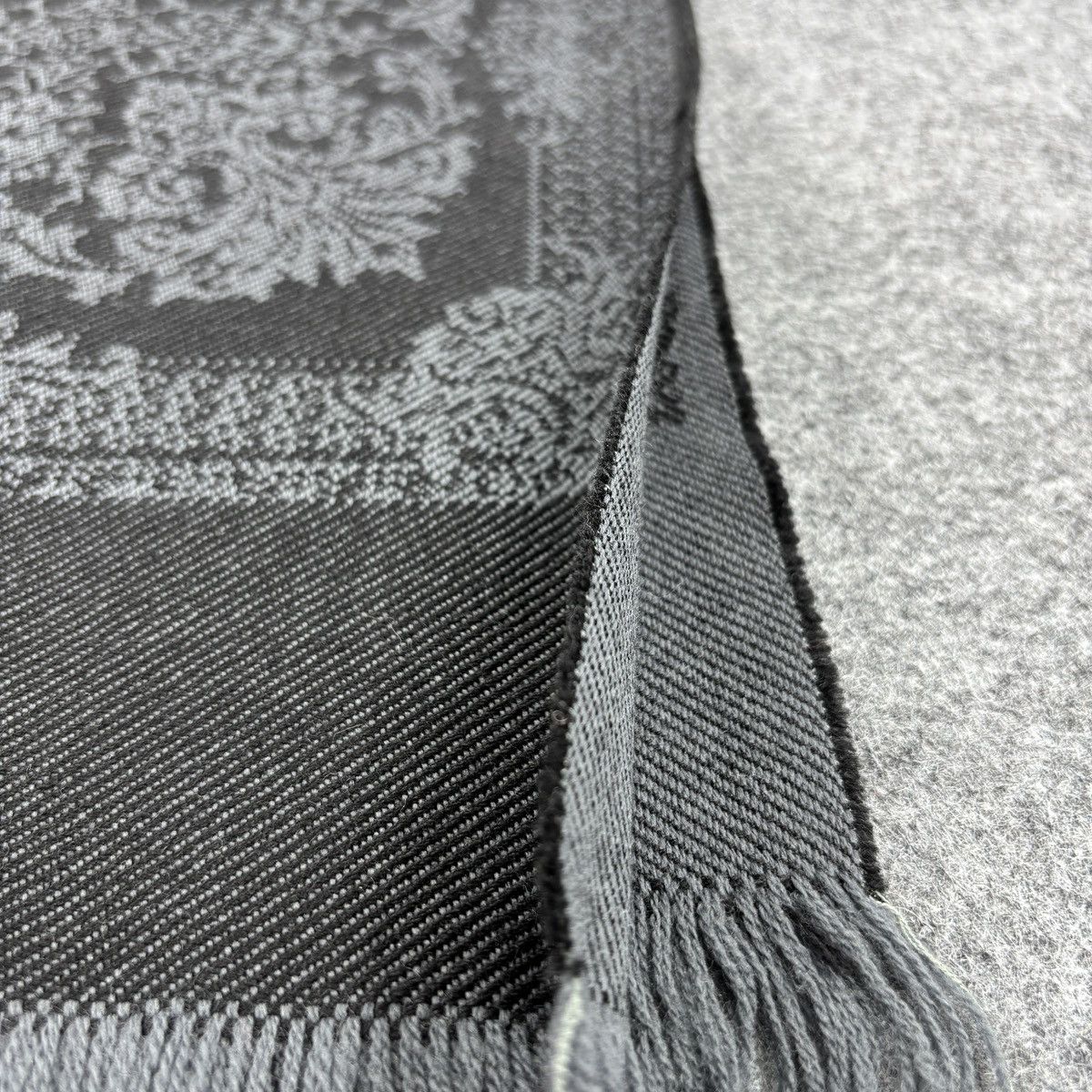 Versace × Vintage Versace Scarf # D789 # Muffler # Neckwear Size ONE SIZE - 4 Thumbnail