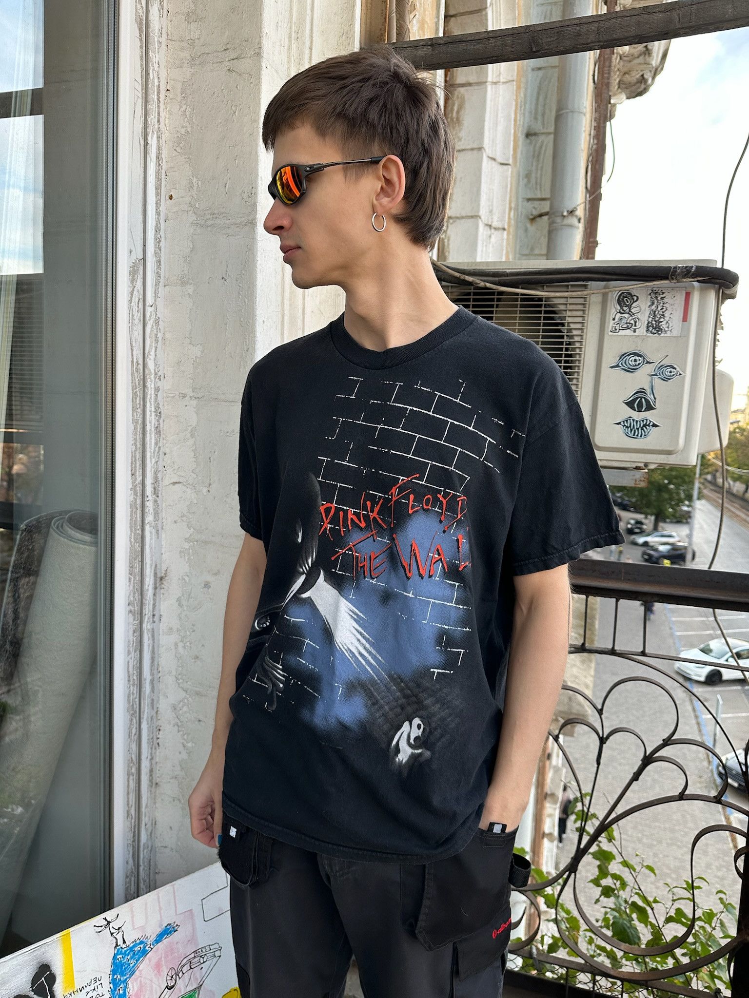 Band Tees Vintage Pink Floyd the wall tee band tshirt Size US L / EU 52-54 / 3 - 1 Thumbnail