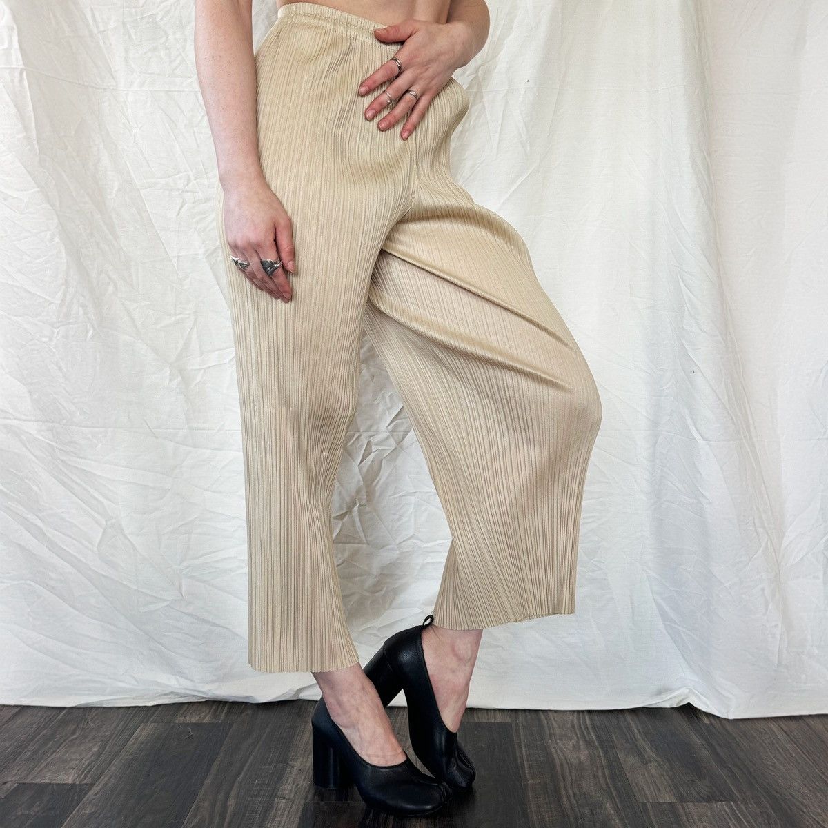 Issey Miyake × Pleats Please Issey Miyake Pleats Please Tan Cropped Trousers Size 24" / US 00 / IT 34 - 3 Thumbnail