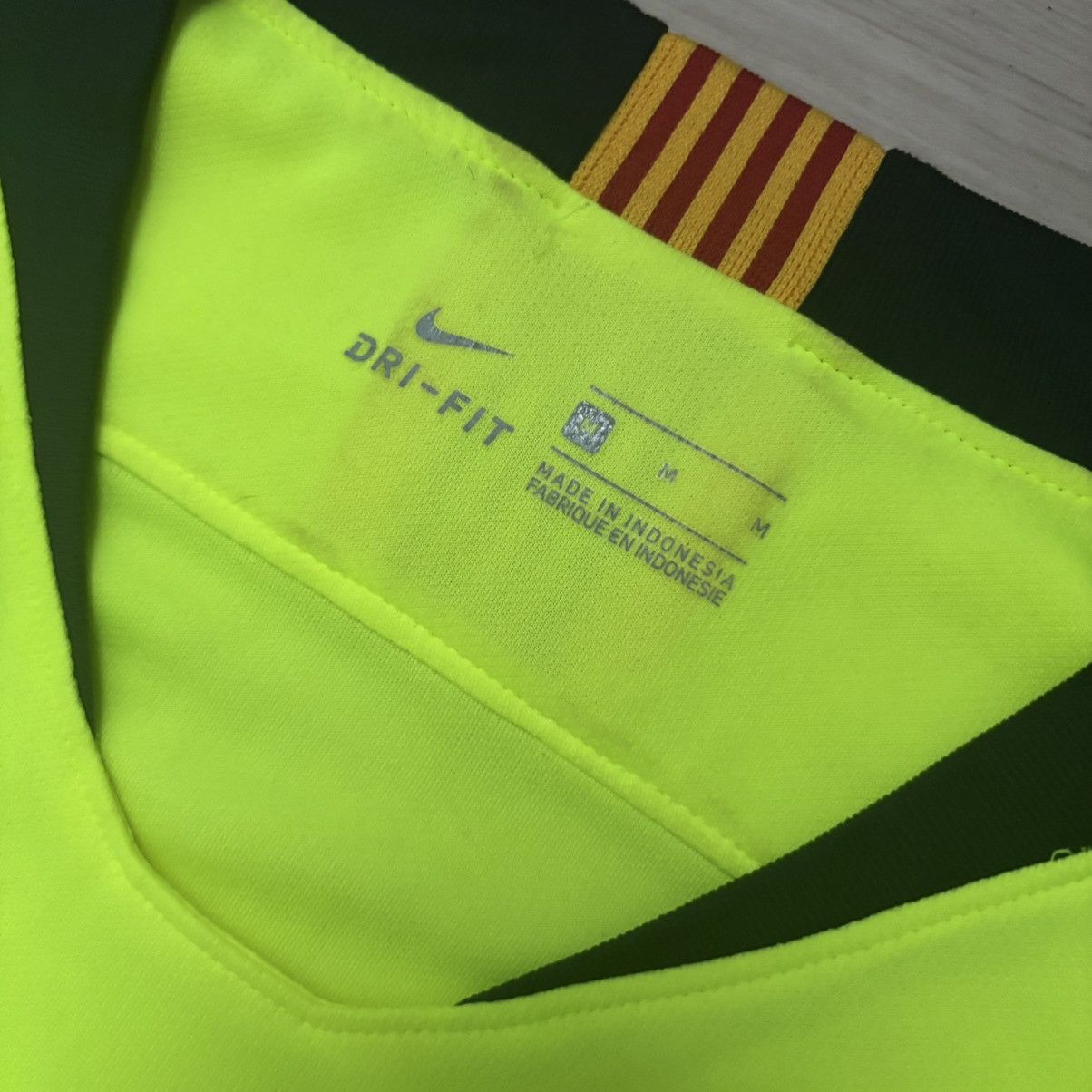 Nike Nike FC Barcelona 18/19 Third Kit Size US M / EU 48-50 / 2 - 3 Thumbnail