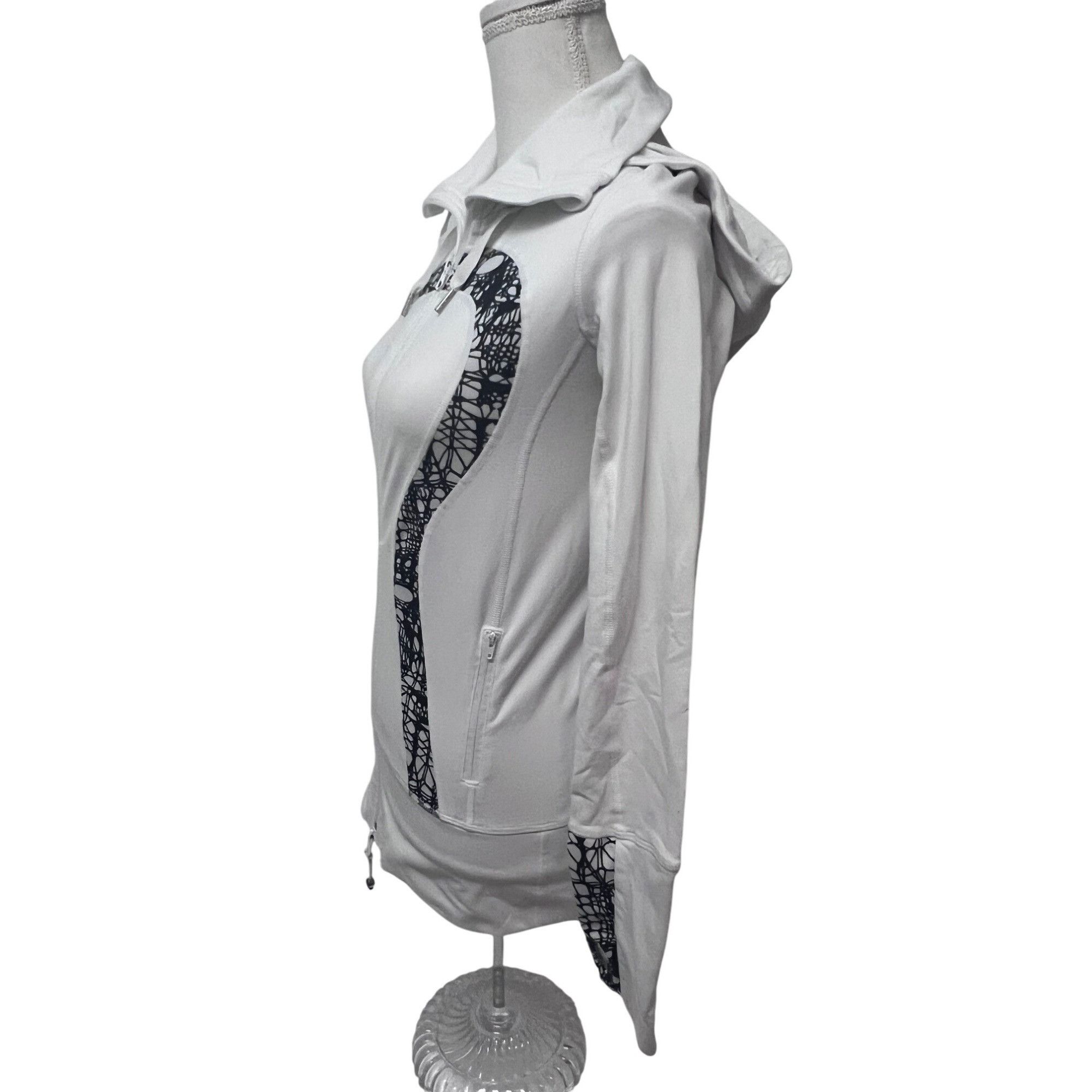 Lululemon Lululemon Womens White Scuba Hoodie Zip Up Jacket Sz 4 Zip P Size S / US 4 / IT 40 - 3 Thumbnail