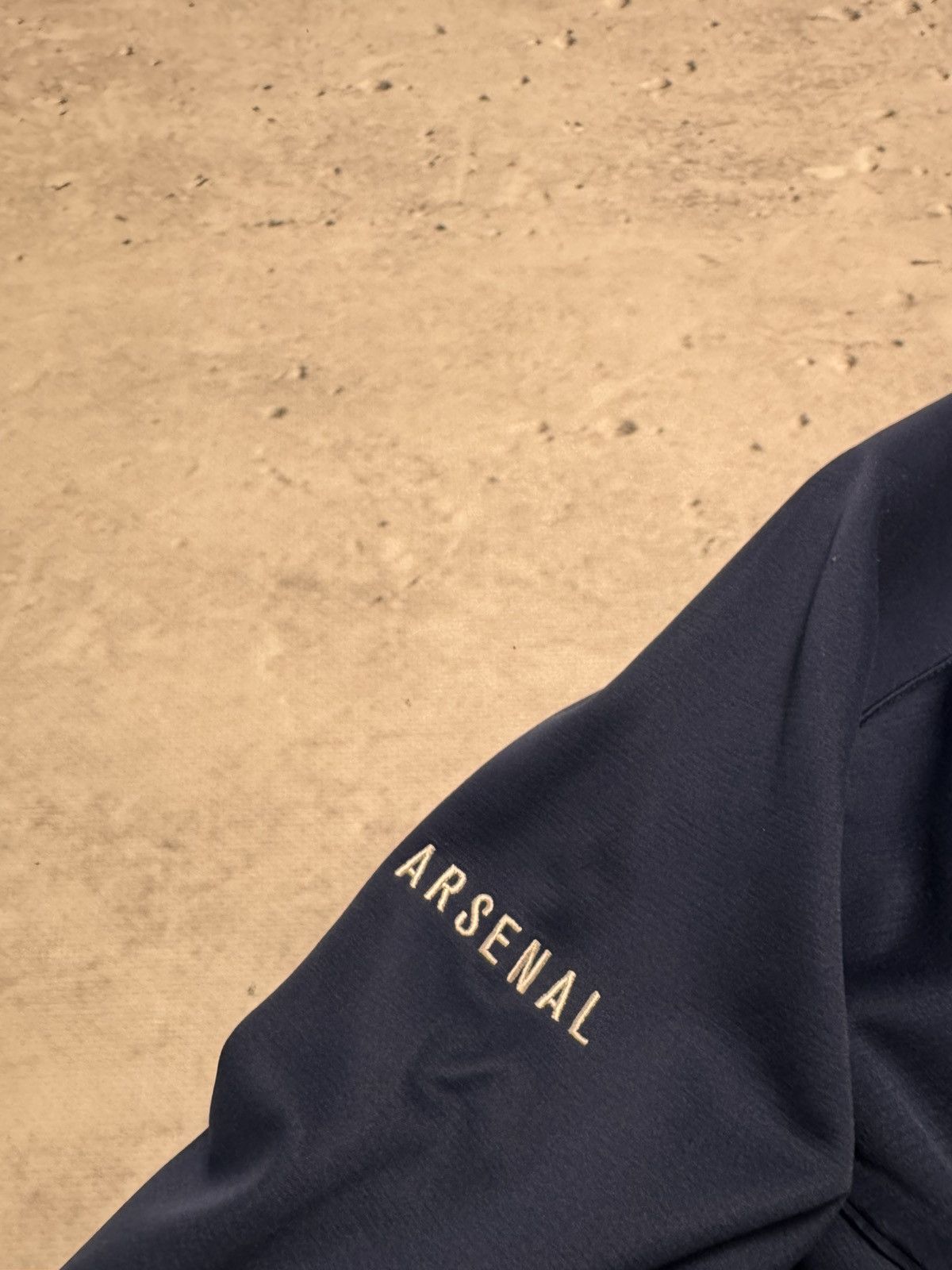 Nike × Vintage NIKE ARSENAL VINTAGE CENTER LOGO OVERSIZE BOXY SWEATSHIRT Size US L / EU 52-54 / 3 - 5 Thumbnail