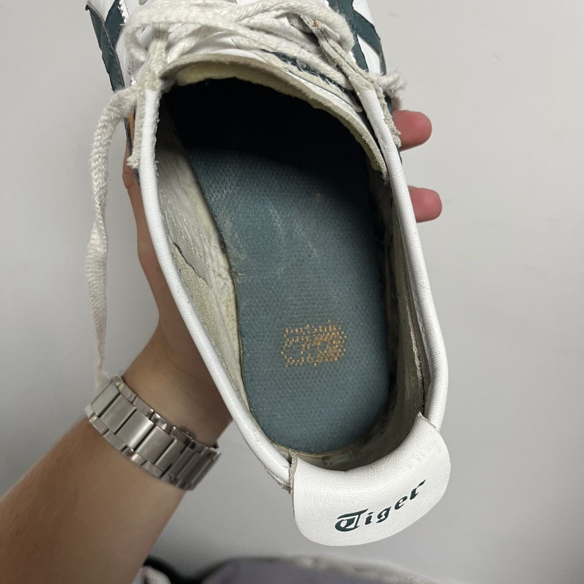 Asics Vintage Asics Tiger Onitsuka Low Top Sneakers Japanese 90s Size US 10 / EU 43 - 9 Thumbnail