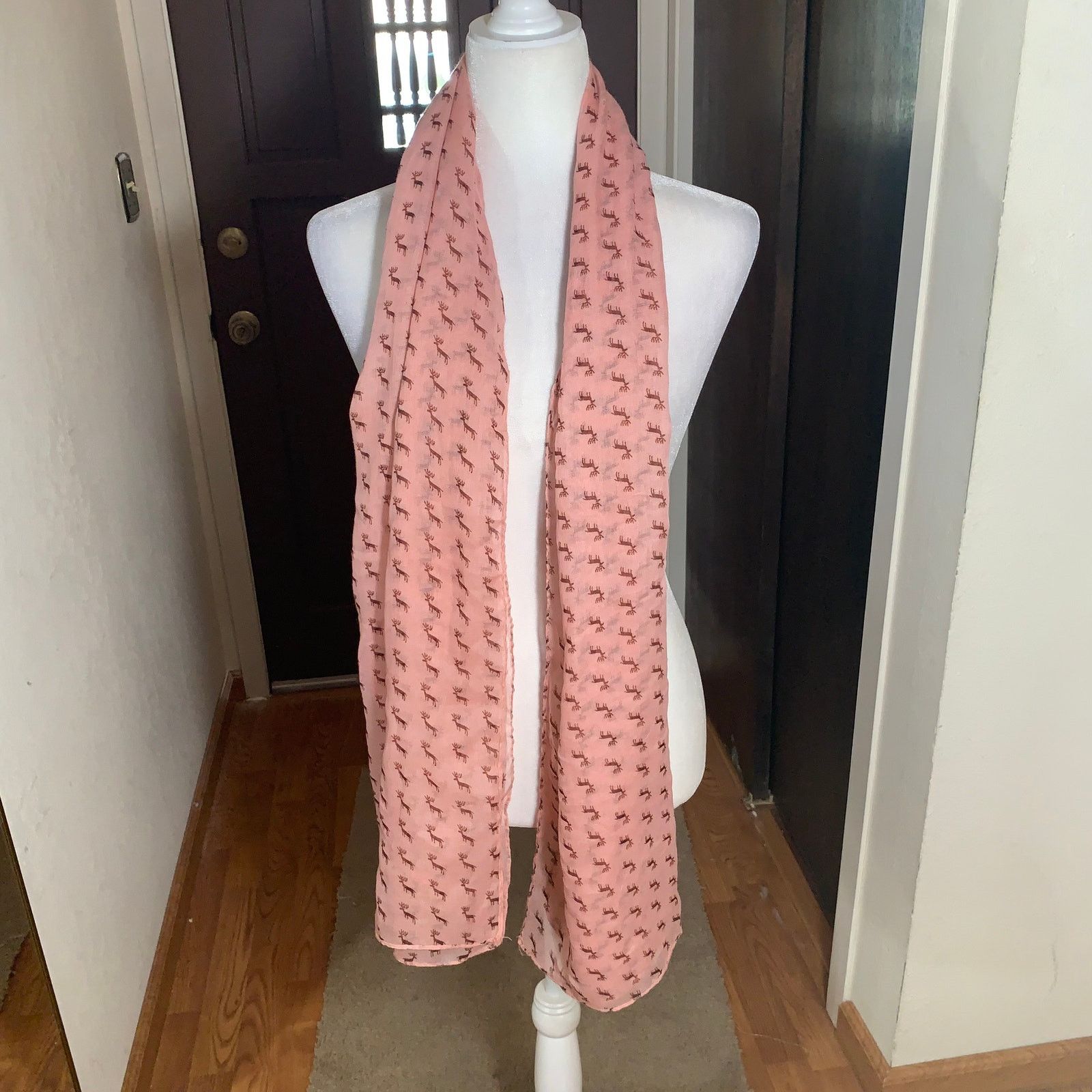 Other Women's Scarves & Wraps Pink Color Size ONE SIZE - 1 Thumbnail