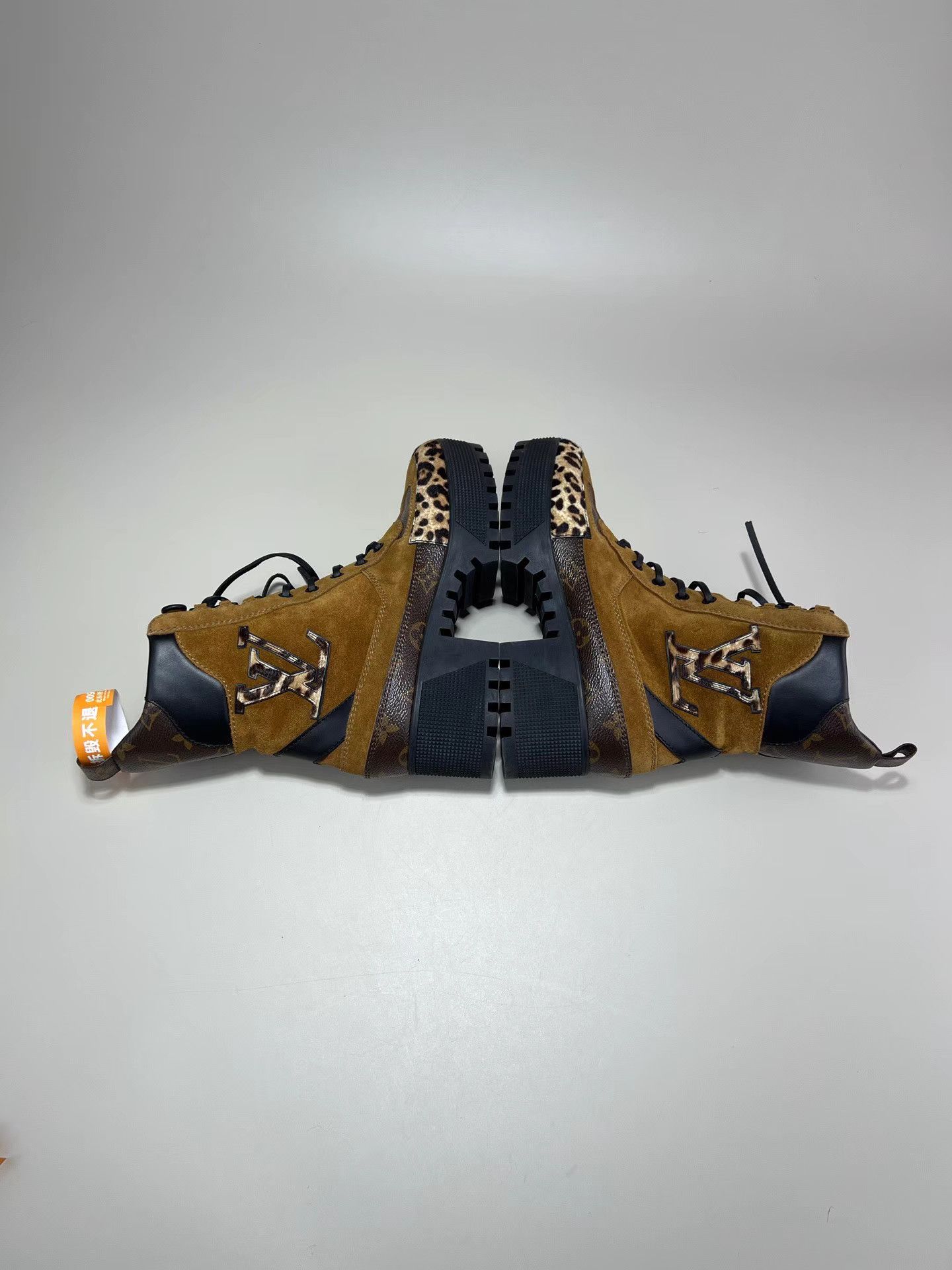 Louis Vuitton LOUIS VUITTON Brown Suede Leopard Print Martin Boots Size US 7.5 / IT 37.5 - 4 Thumbnail