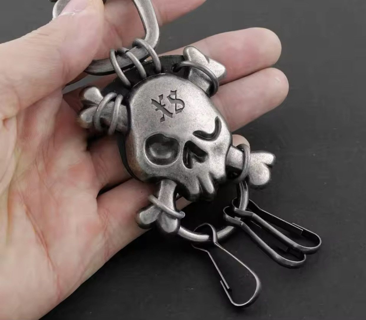 Vintage Biker Punk Lobster Trigger Swivel Clasps Skull Keyring Size ONE SIZE - 3 Thumbnail