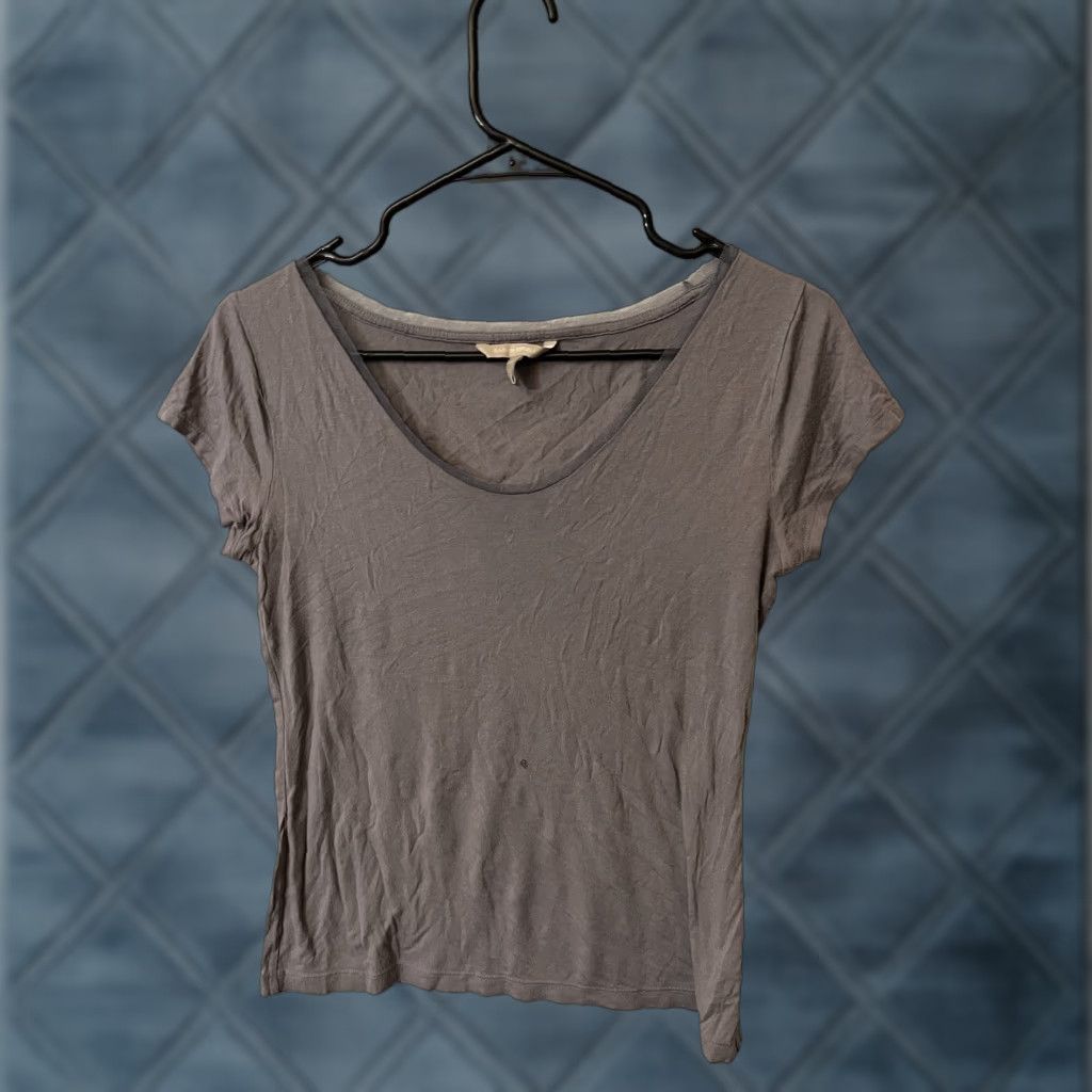 Banana Republic VINTAGE Banana Republic Women's T-Shirt Floral Short Sleeve Gray Petite Small Basic Casual Spring Summer Womens Size S / US 4 / IT 40 - 1 Thumbnail