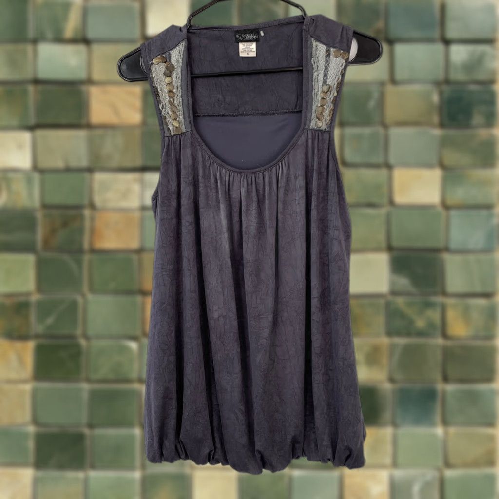 Vintage Y2K Daytrip Women's Embellished Beaded Sleeveless Top XL Gray Bubble Hem Shirt Size XL / US 12-14 / IT 48-50 - 1 Thumbnail