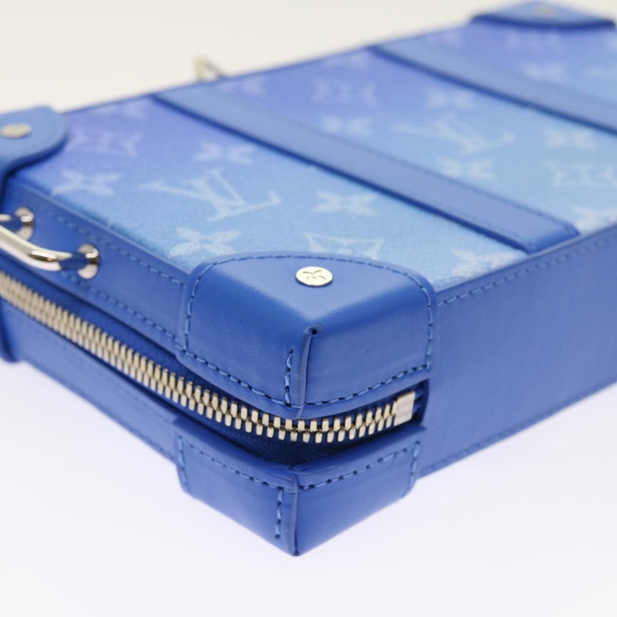 Louis Vuitton LOUIS VUITTON Monogram Clouds Soft Trunk Wallet Shoulder Size ONE SIZE - 16 Thumbnail