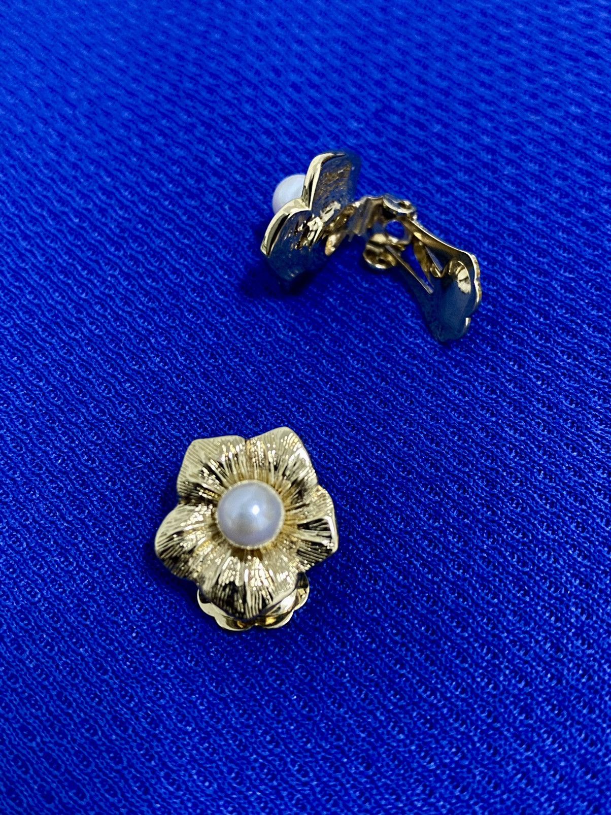 Dior Christian Dior Gold Flowers Earrings Size ONE SIZE - 4 Thumbnail
