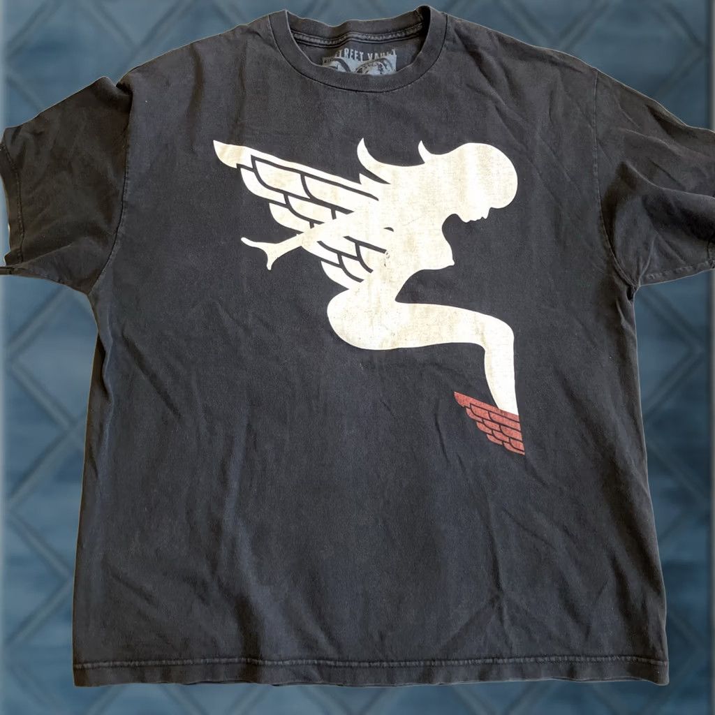 Honda VINTAGE The Street Vault Shirt XL Pin Up Honda Gullwing Graphic T RARE Men Size US XL / EU 56 / 4 - 1 Thumbnail