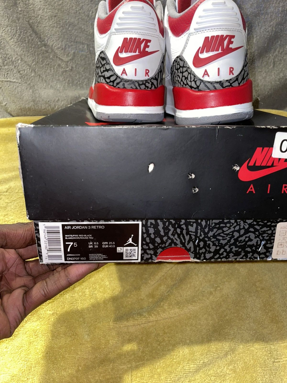 Jordan Brand Jordan 3 Fire Red Size US 7.5 / EU 40-41 - 7 Thumbnail