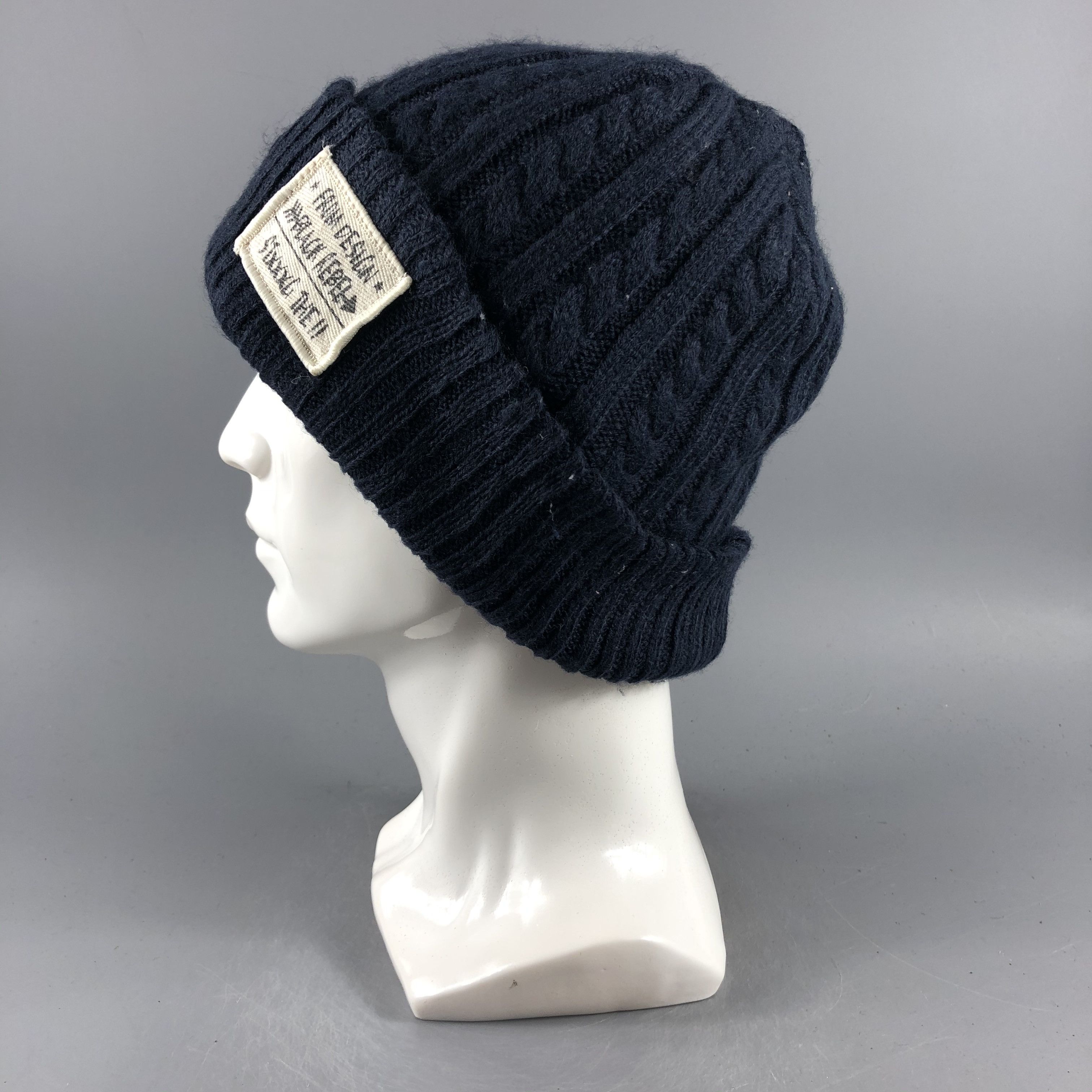 Vintage Queen Head Knit Beanie Snow Hat Snow Cap -D350 Size ONE SIZE - 1 Thumbnail