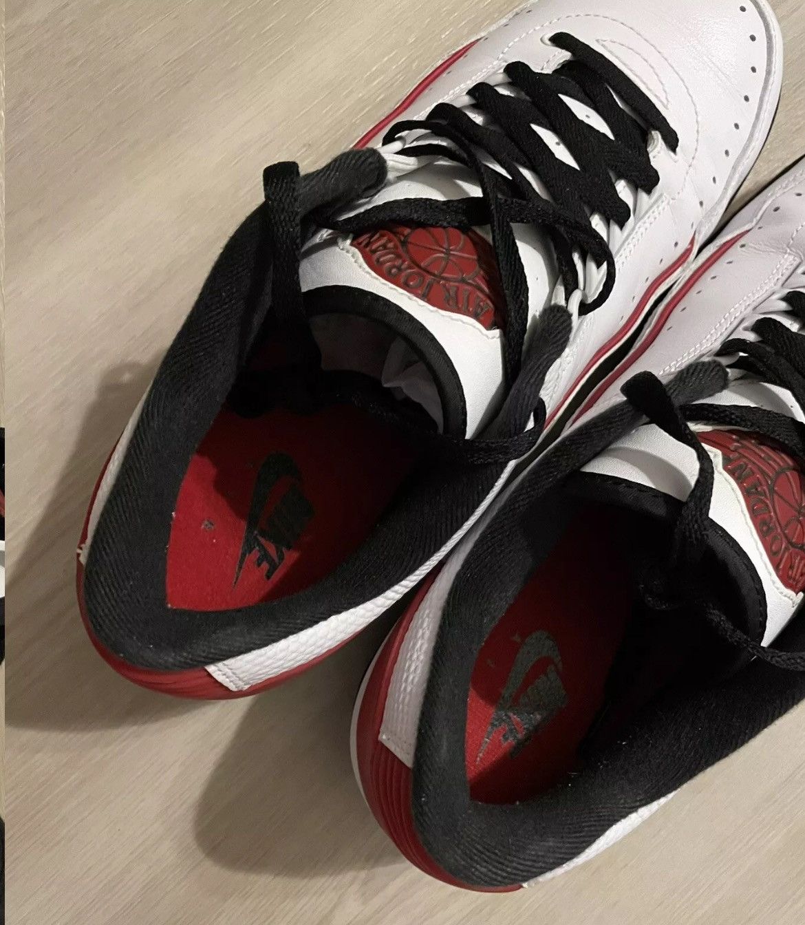 Jordan Brand × Nike Nike Air Jordan 2 Retro Low Chicago 832819-101 Mens Sz 10.5 Size US 10.5 / EU 43-44 - 5 Thumbnail