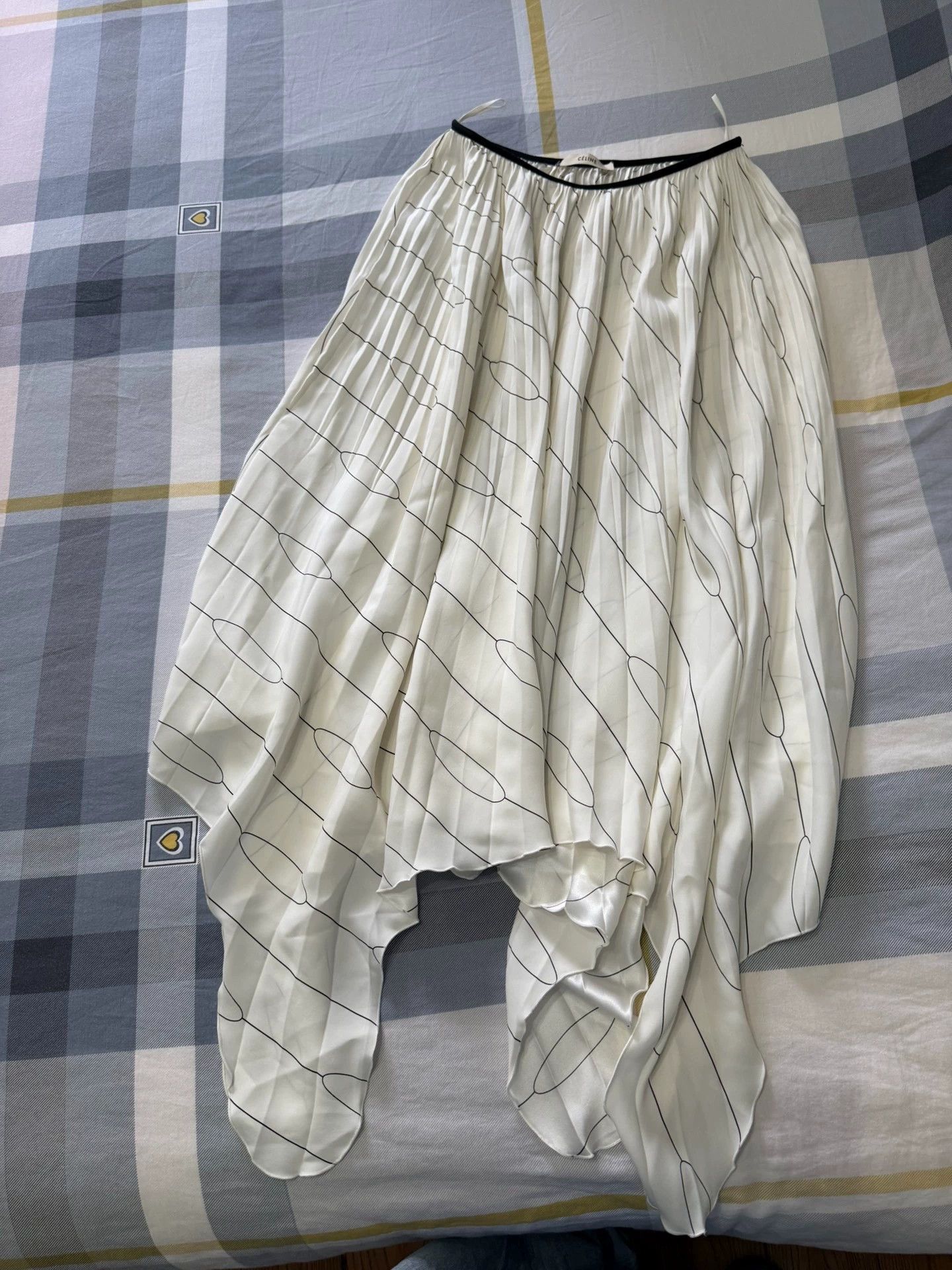 Celine Old Celine silk skirt Size 25" / US 0 / IT 36 - 2 Thumbnail