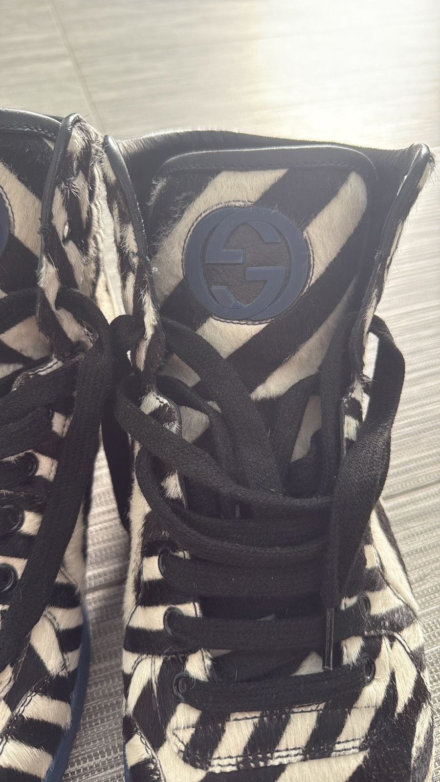 Gucci Gucci Pony Stripe Black White Blue Size US 10 / EU 43 - 2 Thumbnail