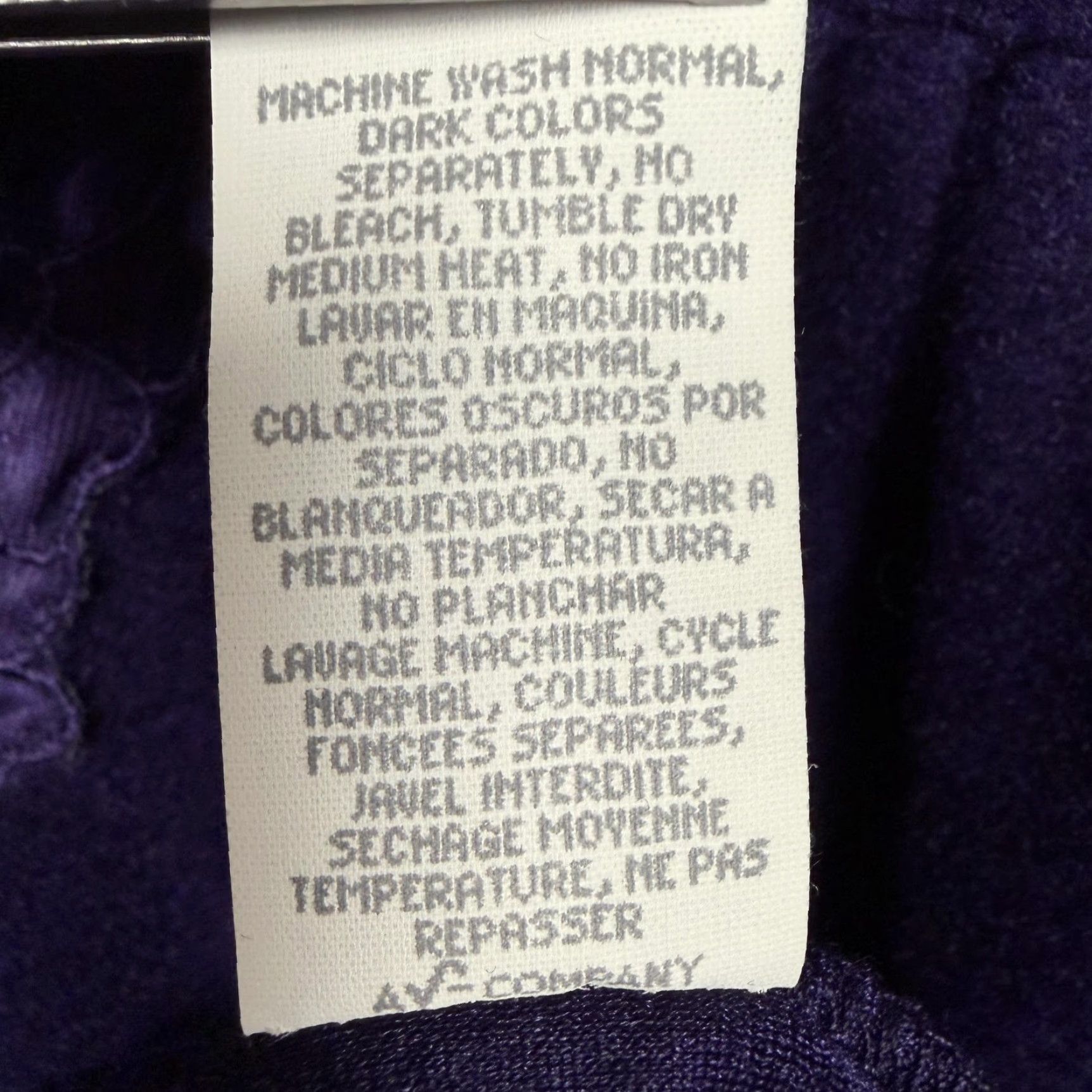 Vintage VINTAGE Vanity Fair Robe Womens XL Purple Velour Embroidered 90s Gothic Kaftan Button-Front Crewneck Collared Size ONE SIZE - 7 Thumbnail
