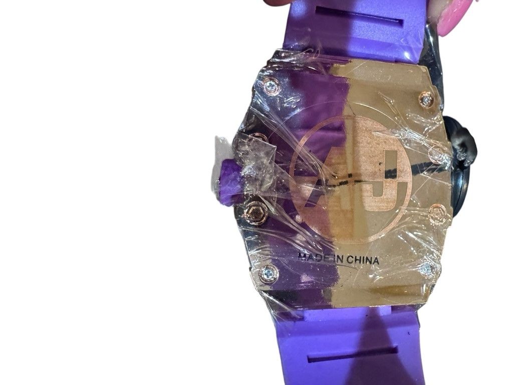 The Unbranded Brand AJ Couture Tonneau Quartz Watch NWT Size ONE SIZE - 6 Thumbnail