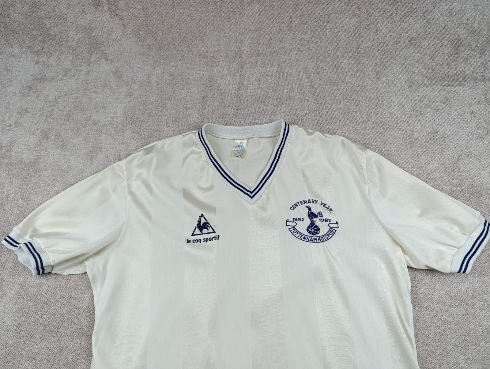 Le Coq Sportif TOTTENHAM HOTSPUR LE COQ SPORTIF 1982-1983 FOOTBALL SHIRT Size US XL / EU 56 / 4 - 2 Thumbnail