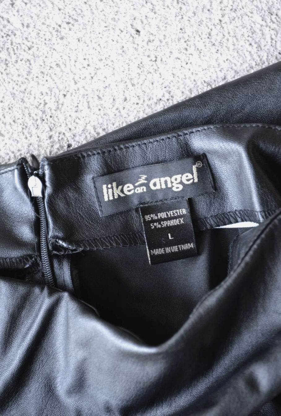 Vintage vintage y2k like an angel skirt size large pleather Size 32" / US 10 / IT 46 - 2 Thumbnail