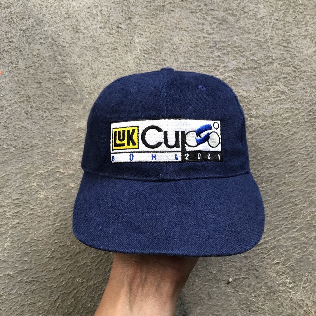 Vintage Archival hat. VINTAGE 2001 LUK CUP. Cycle event Size ONE SIZE - 1 Thumbnail