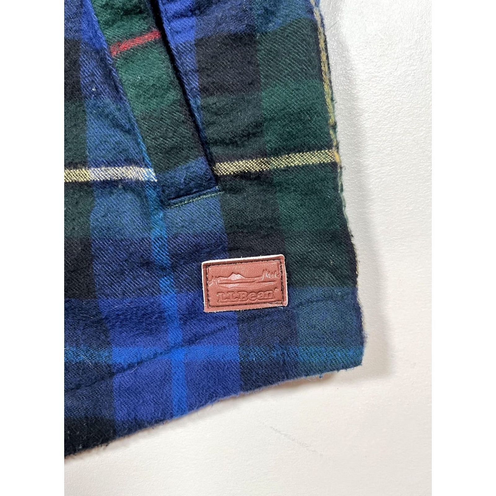 Vintage L.L.Bean Jacket Medium Blue Plaid Flannel Hooded Full Zip Relaxed Fit Shirt Jacket Fleece Pockets Women/Boys? Size US M / EU 48-50 / 2 - 4 Thumbnail