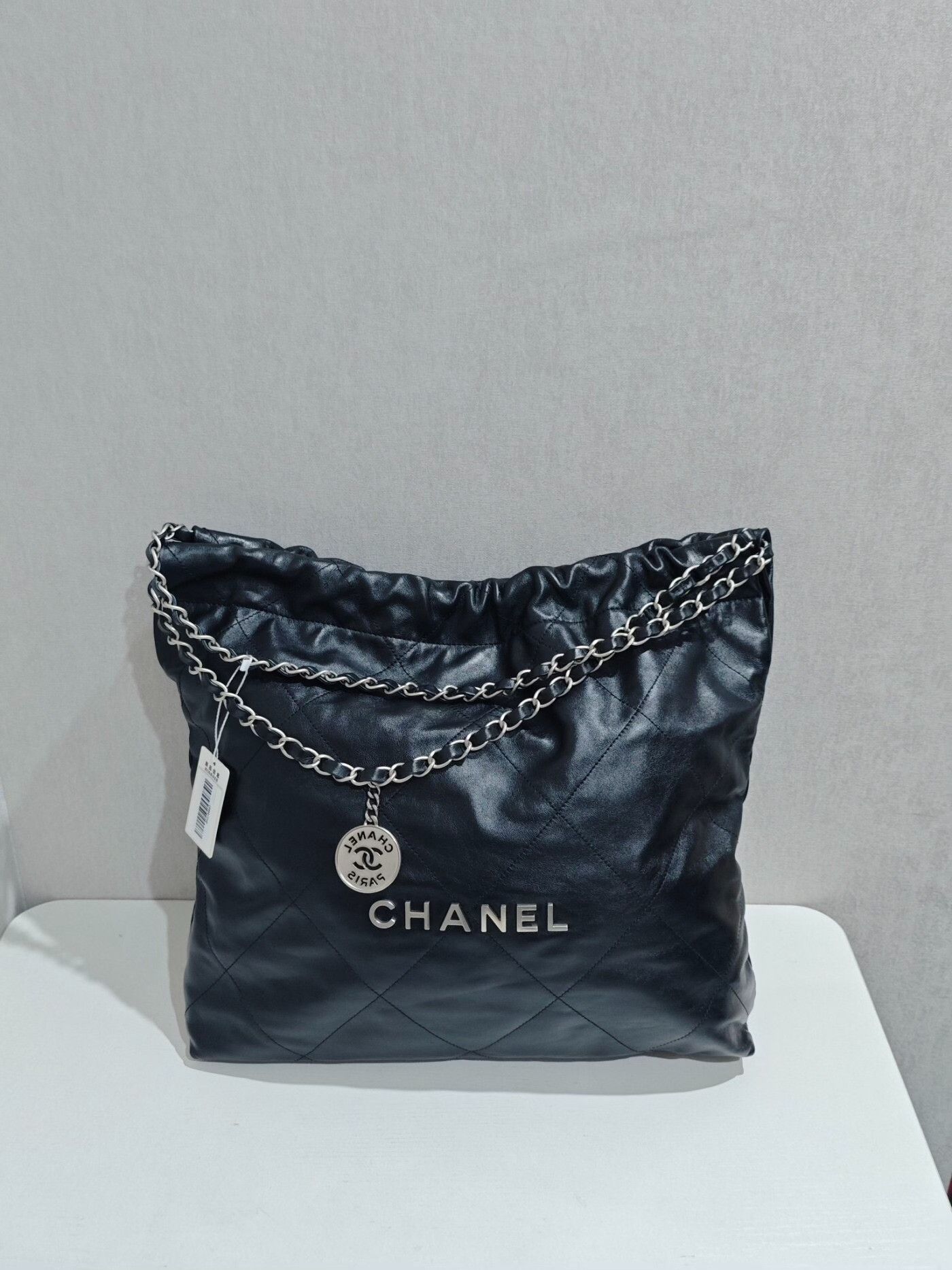 Chanel Pre-loved Bag Very good condition Size ONE SIZE - 1 Thumbnail