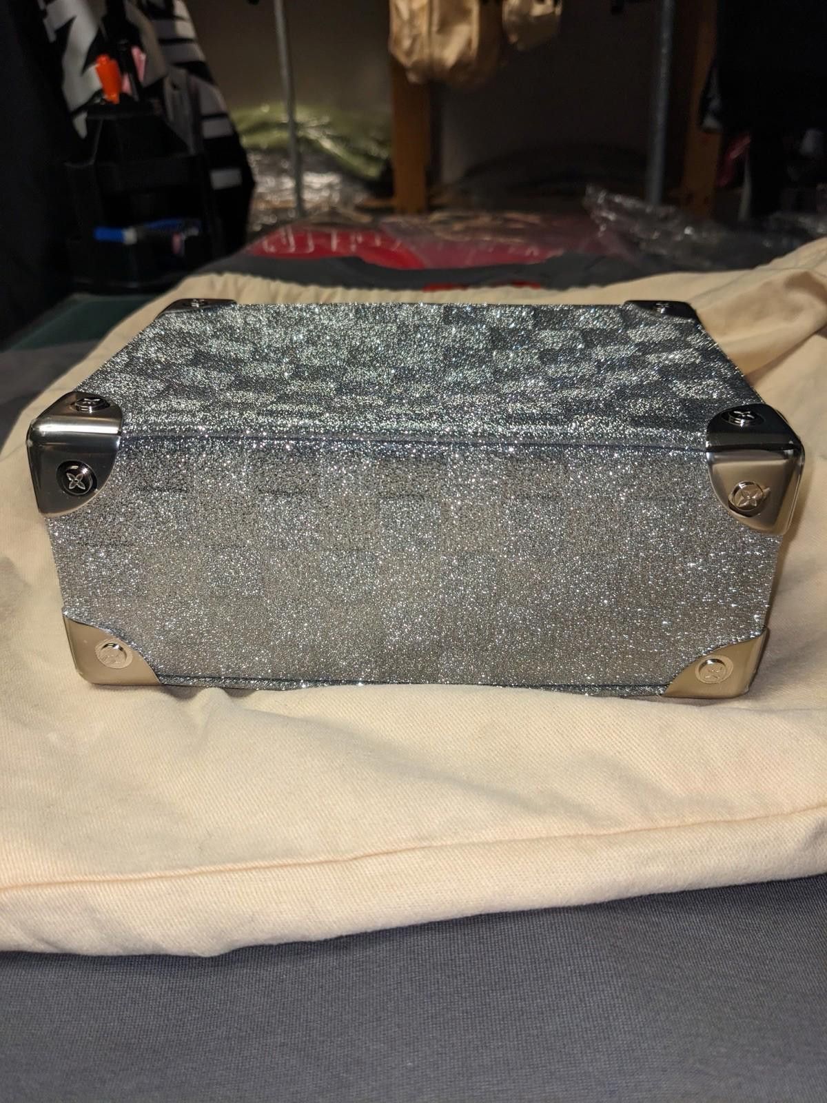 Louis Vuitton Louis Vuitton Soft Trunk Bag Glitter Silver Leather Mini Bag Size ONE SIZE - 12 Thumbnail