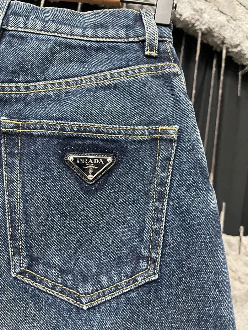 Prada PradaMetal triangle logo jeans 2503-Nextarrow Size US 26 / EU 42 - 5 Thumbnail
