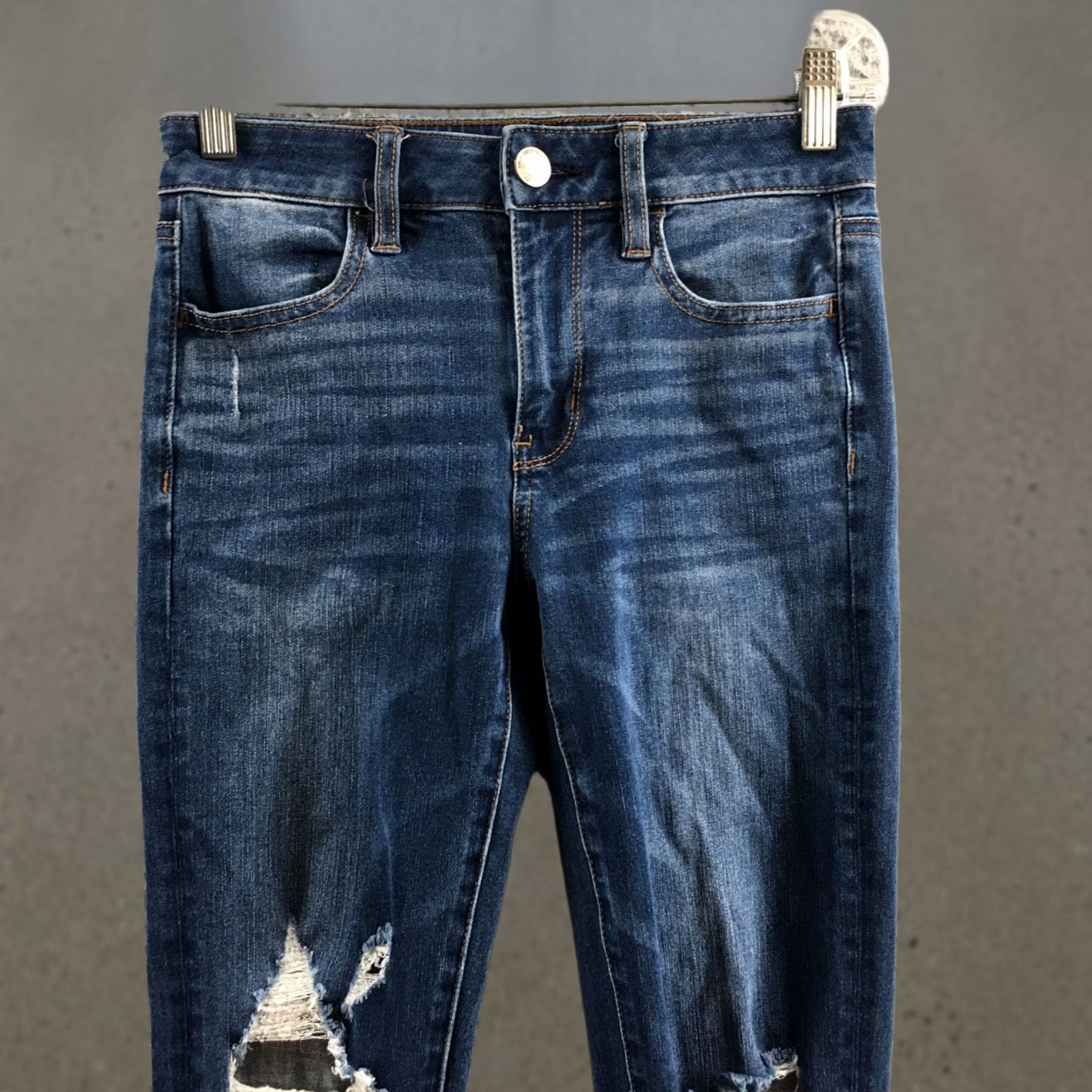 American Eagle Outfitters American Eagle Jegging Jeans Women 2 Long Blue Denim Mid Rise Distressed Zip Fly Jeans Womens 2 Long Blue Denim Mid Rise Distressed Zip Fly Size 26" / US 2 / IT 38 - 1 Thumbnail